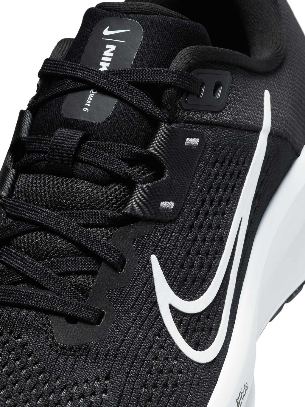 NIKE Обувки WMNS QUEST 6