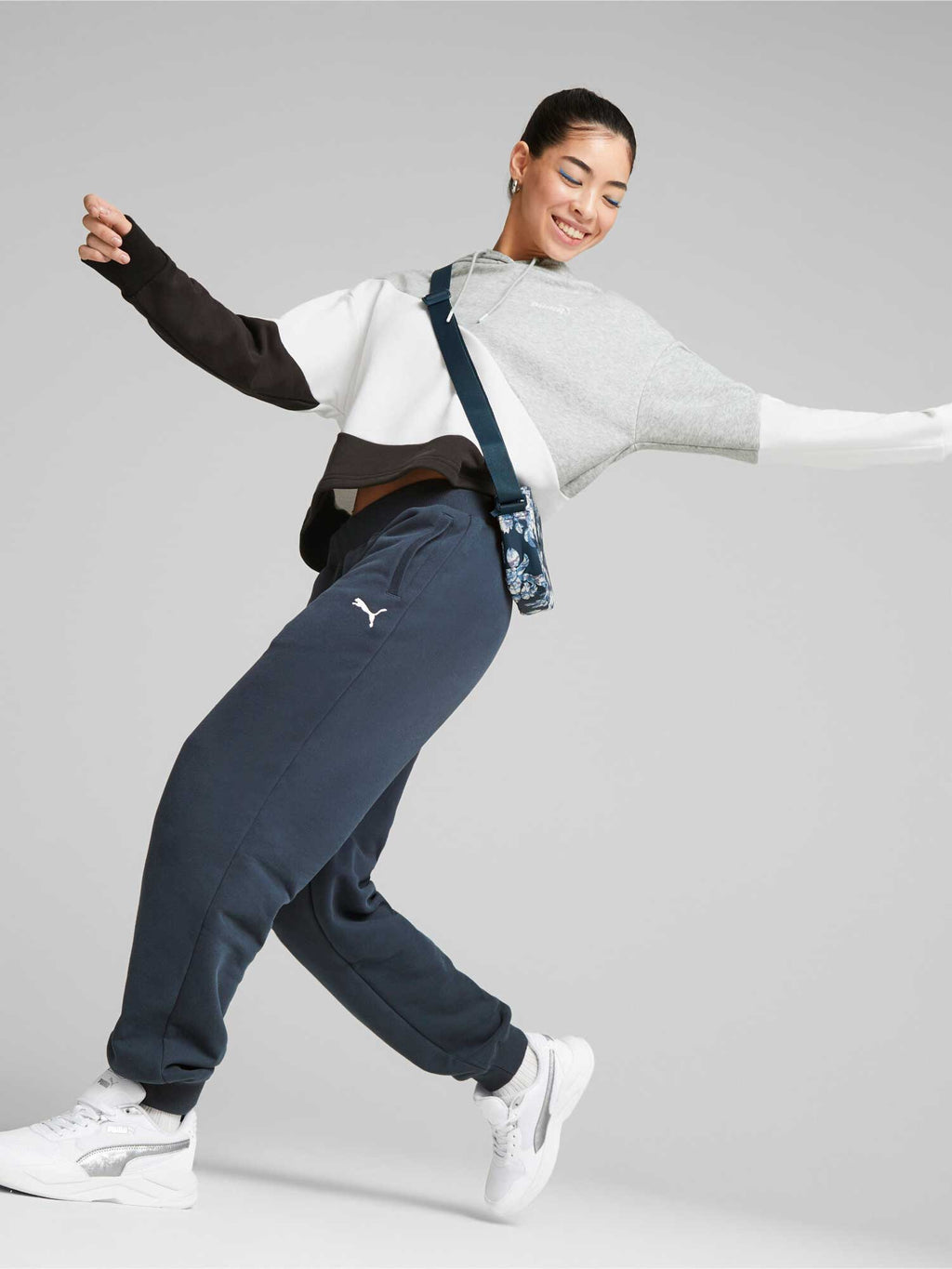 PUMA Суитшърт POWER Cat Hoodie TR