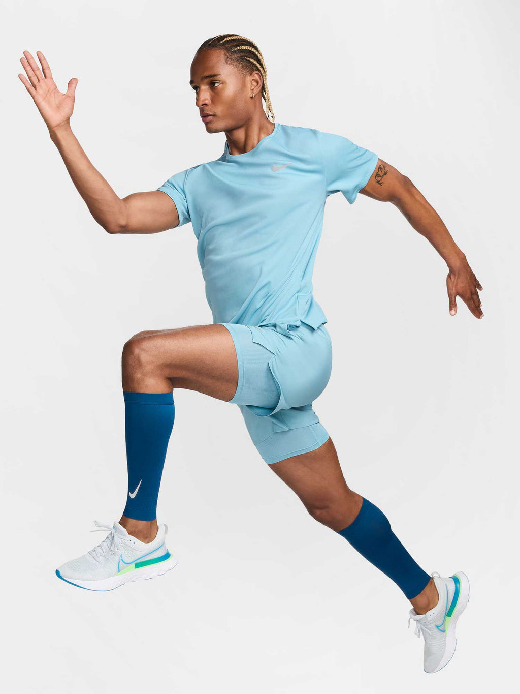 NIKE Тениска M NK DF UV MILER SS