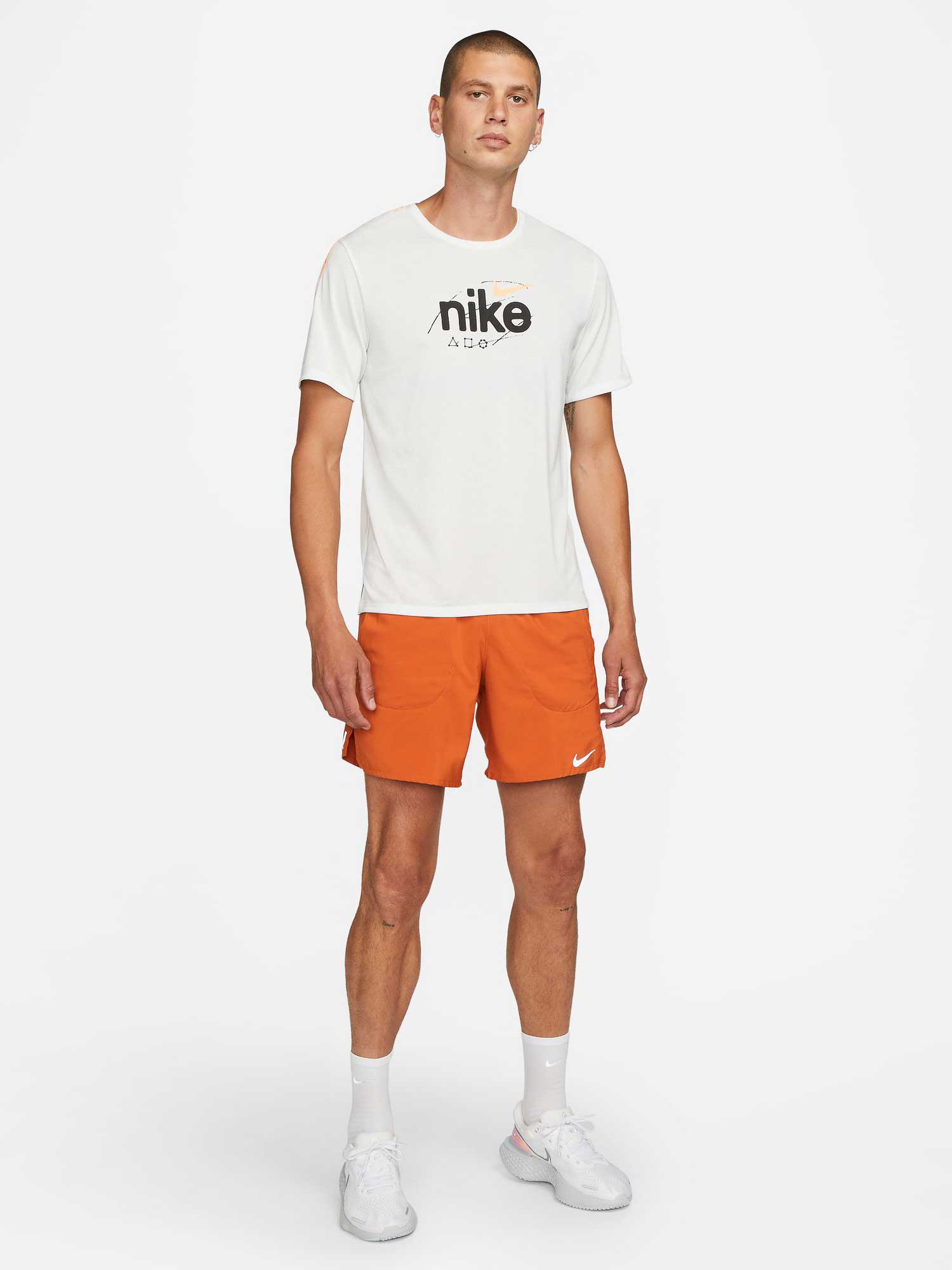 NIKE Тениска M NK DF MILER SS DYE