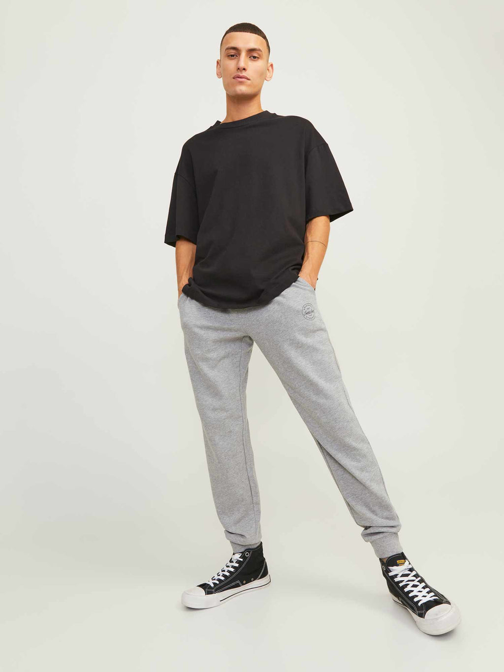 JACK & JONES Спортно долнище JPSTGORDON SHARK SWEAT PANTS NOOS