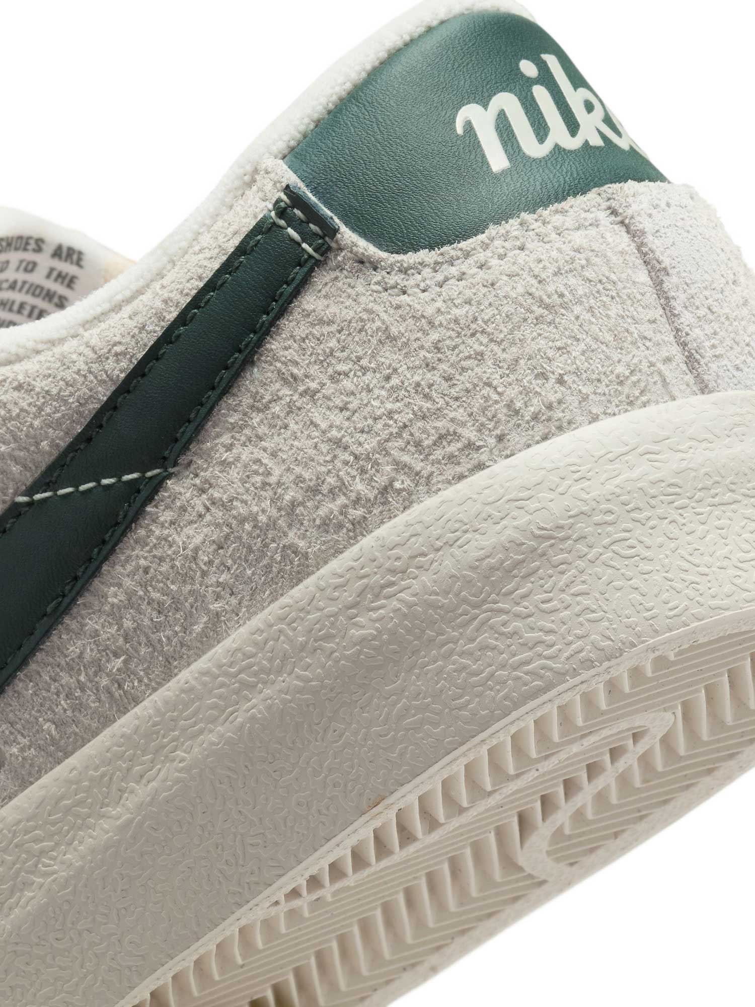 NIKE Обувки W BLAZER LOW 77 VNTG