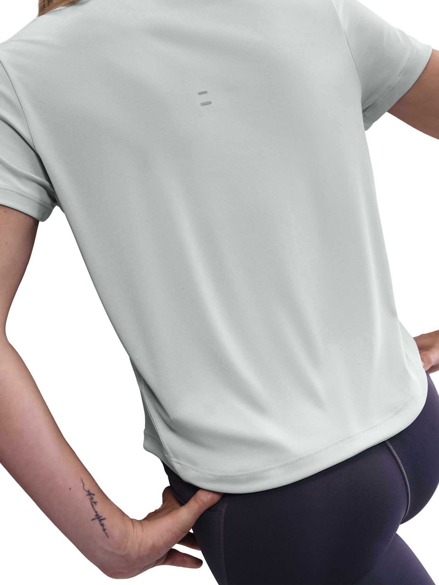 NIKE Тениска W NK TEMPO SWSH HBR DF SS TOP