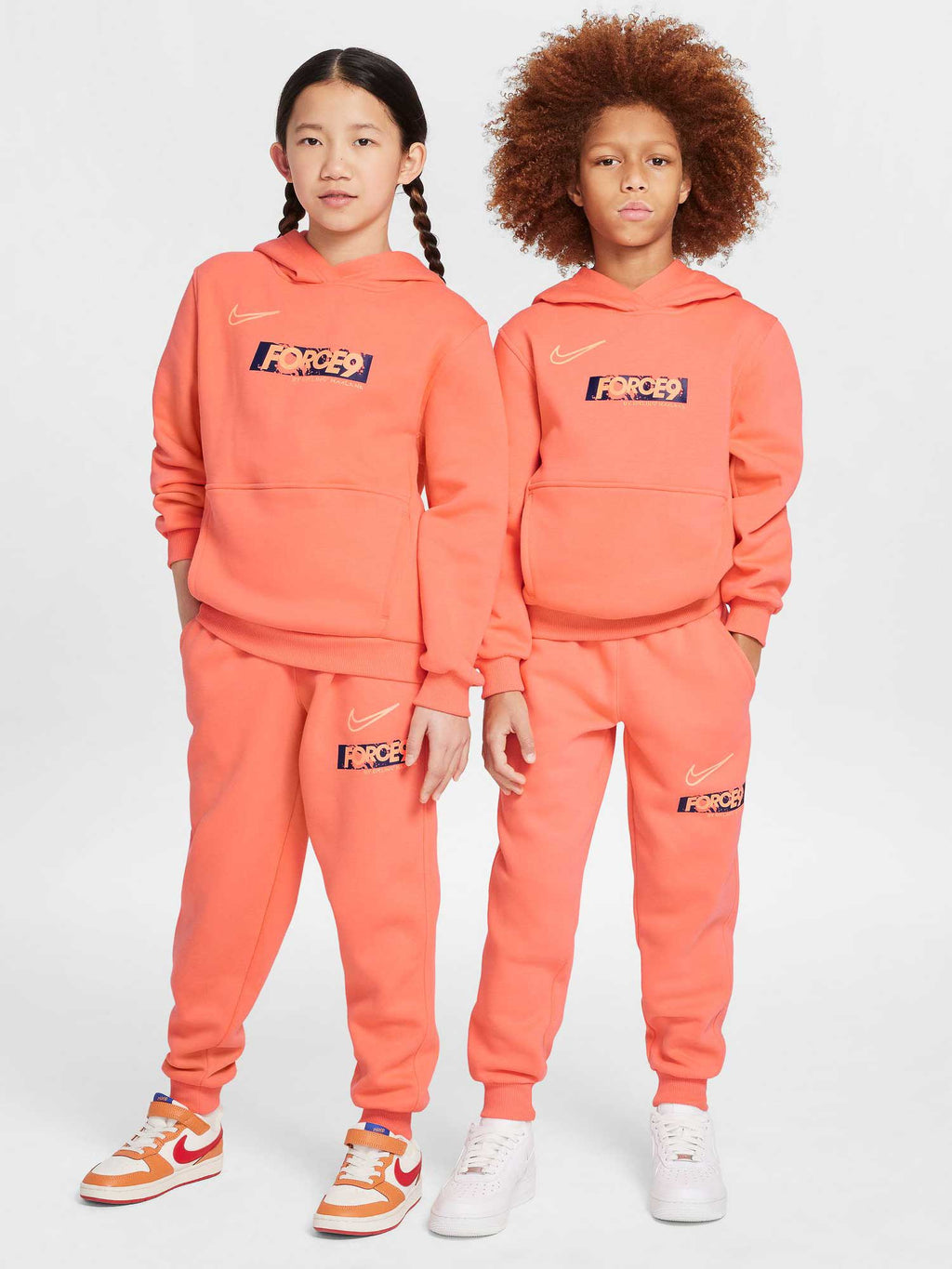 NIKE Спортно долнище Erling Haaland K NK CLUB FLC JGGR