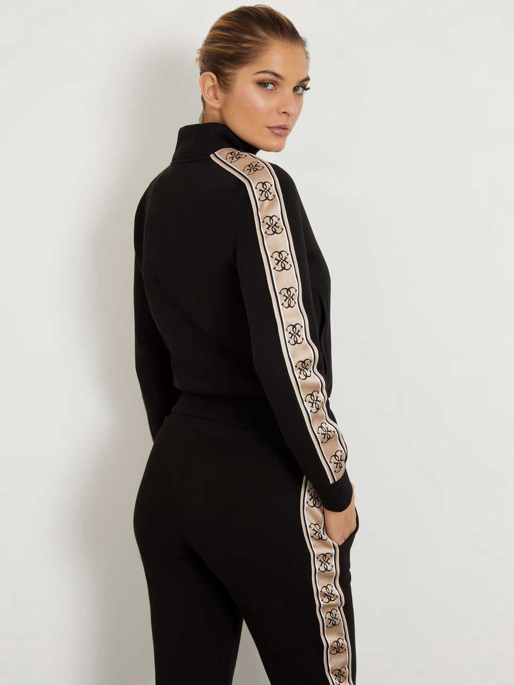 GUESS Спортно горнище BRITNEY FULL ZIP SWEATSHIRT
