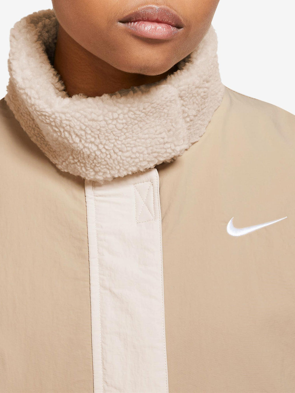 NIKE Яке W ESSNTL WVN SHRPA LND JKT