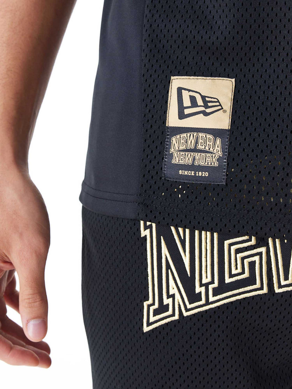 NEW ERA Потник NE MESH TANK