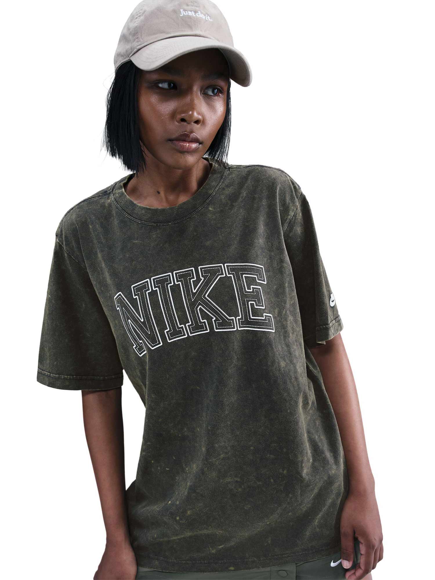 NIKE Тениска W NSW SS TEE CLASSICS+