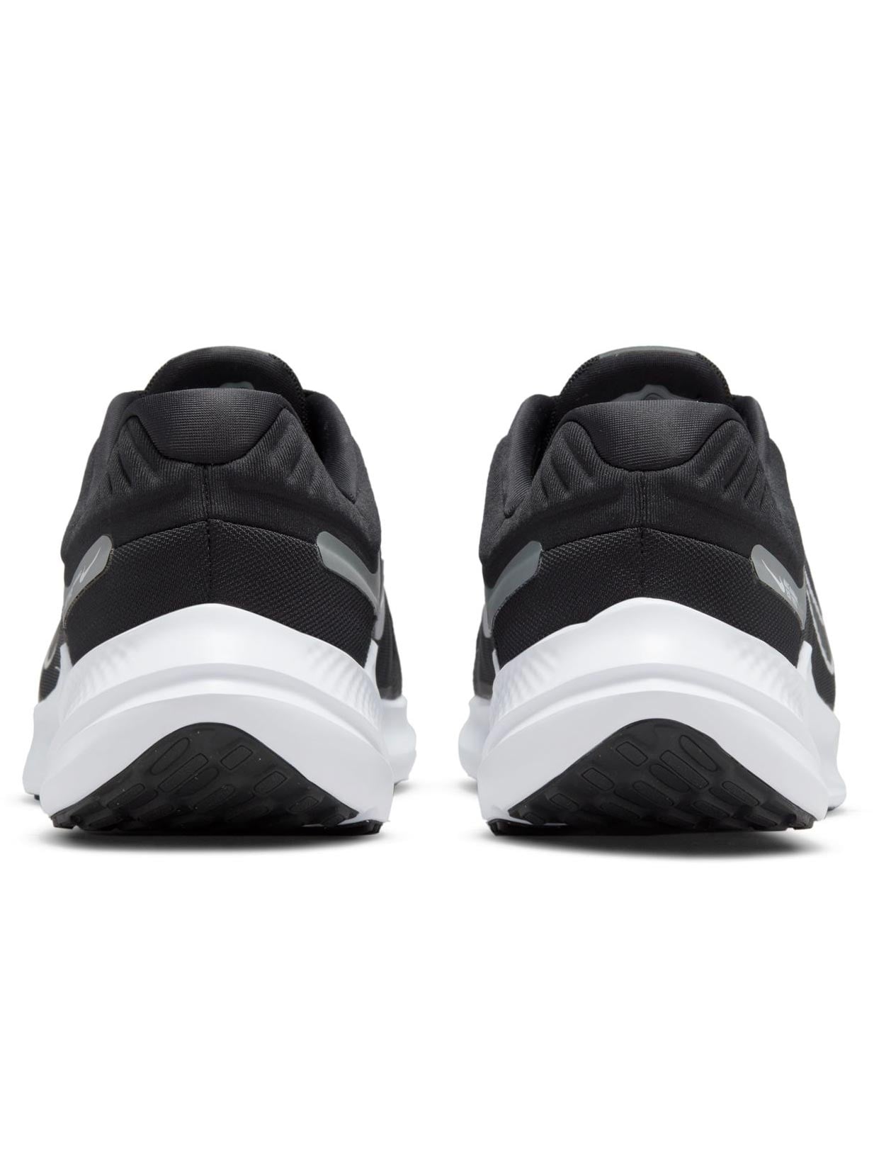 NIKE Обувки QUEST 5