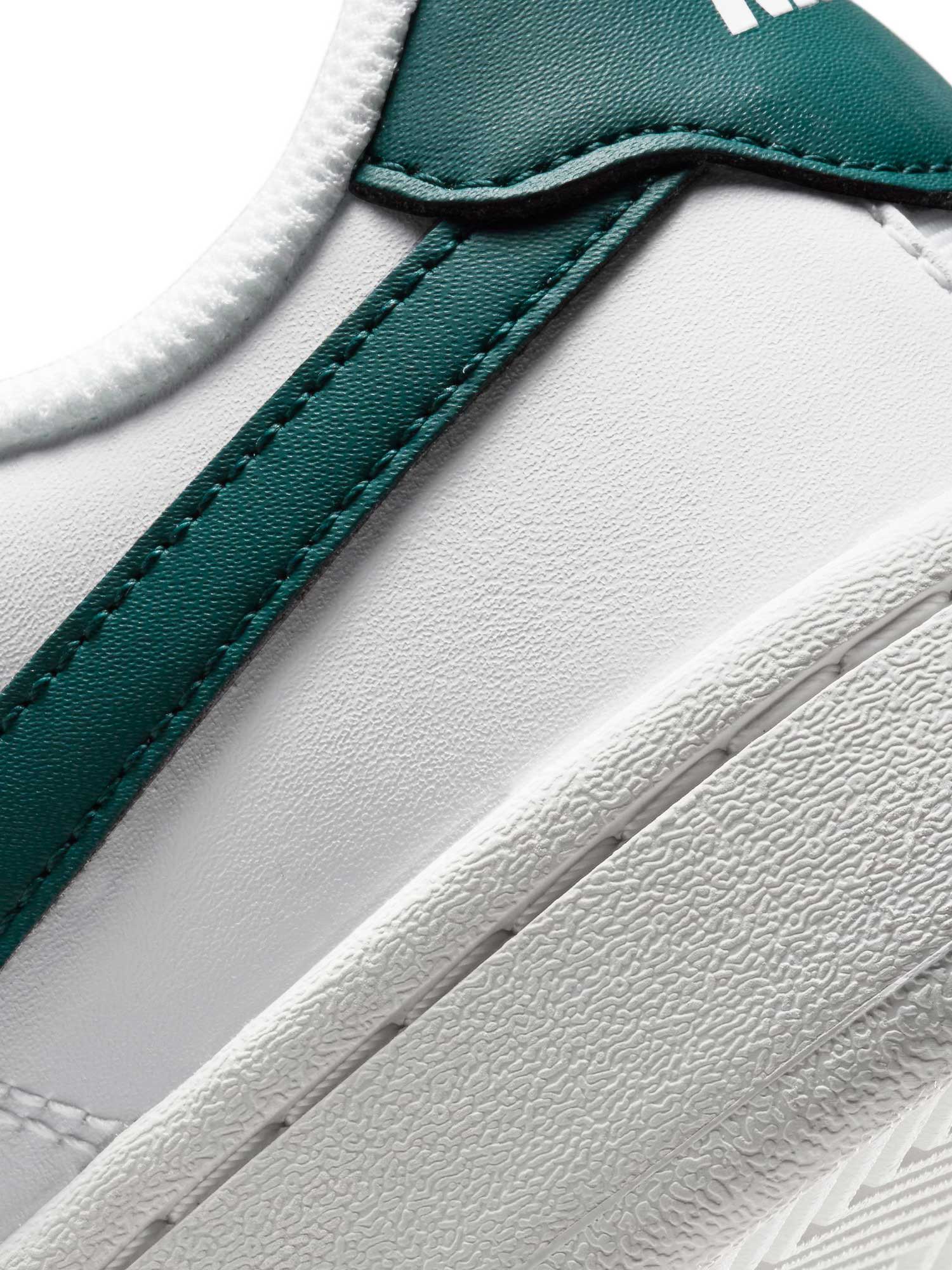 NIKE Обувки COURT ROYALE 2