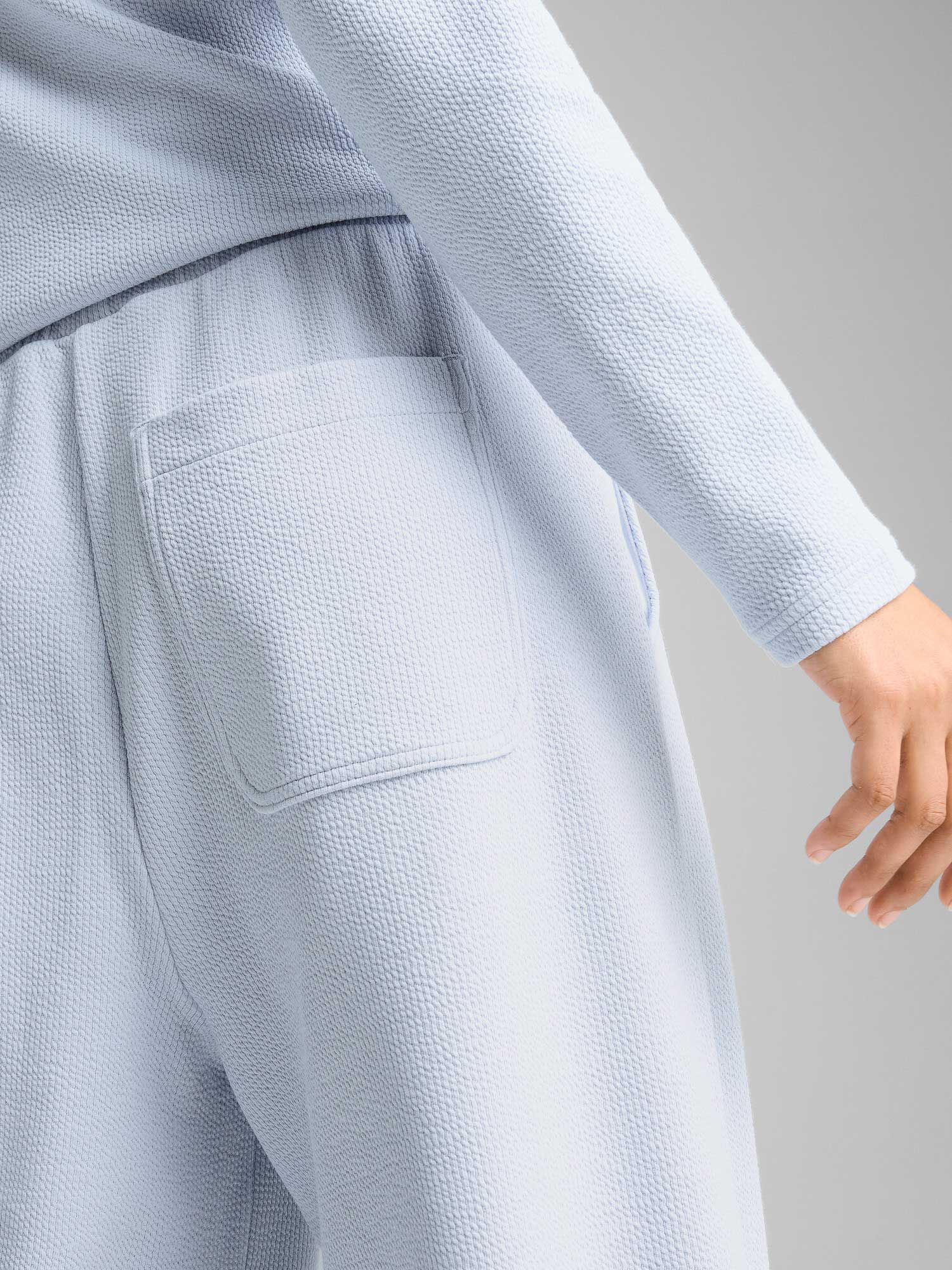 PUMA Спортно долнище HER High-Waist Sweatpants TR op