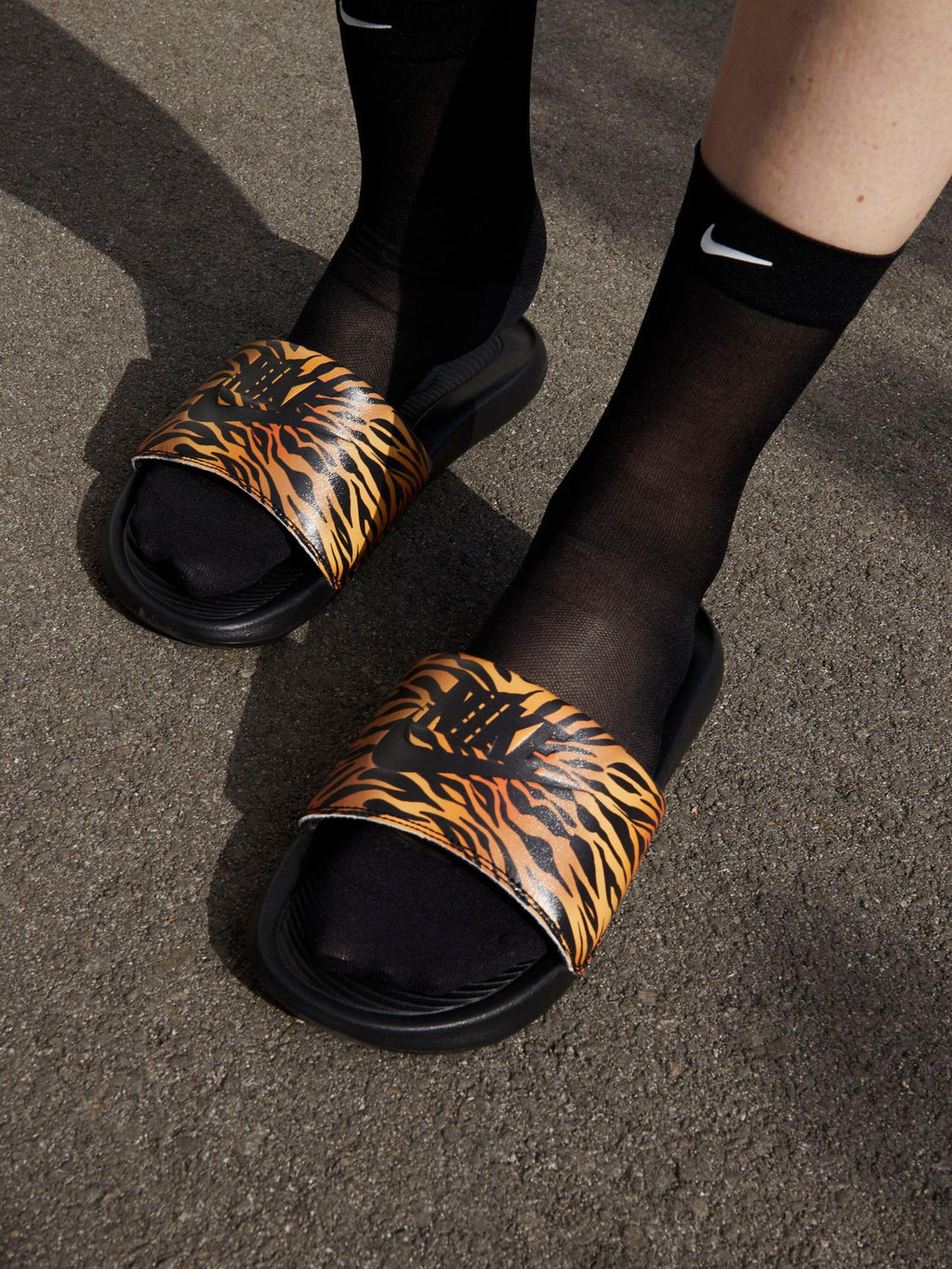 NIKE Джапанки W VICTORI ONE PRINT
