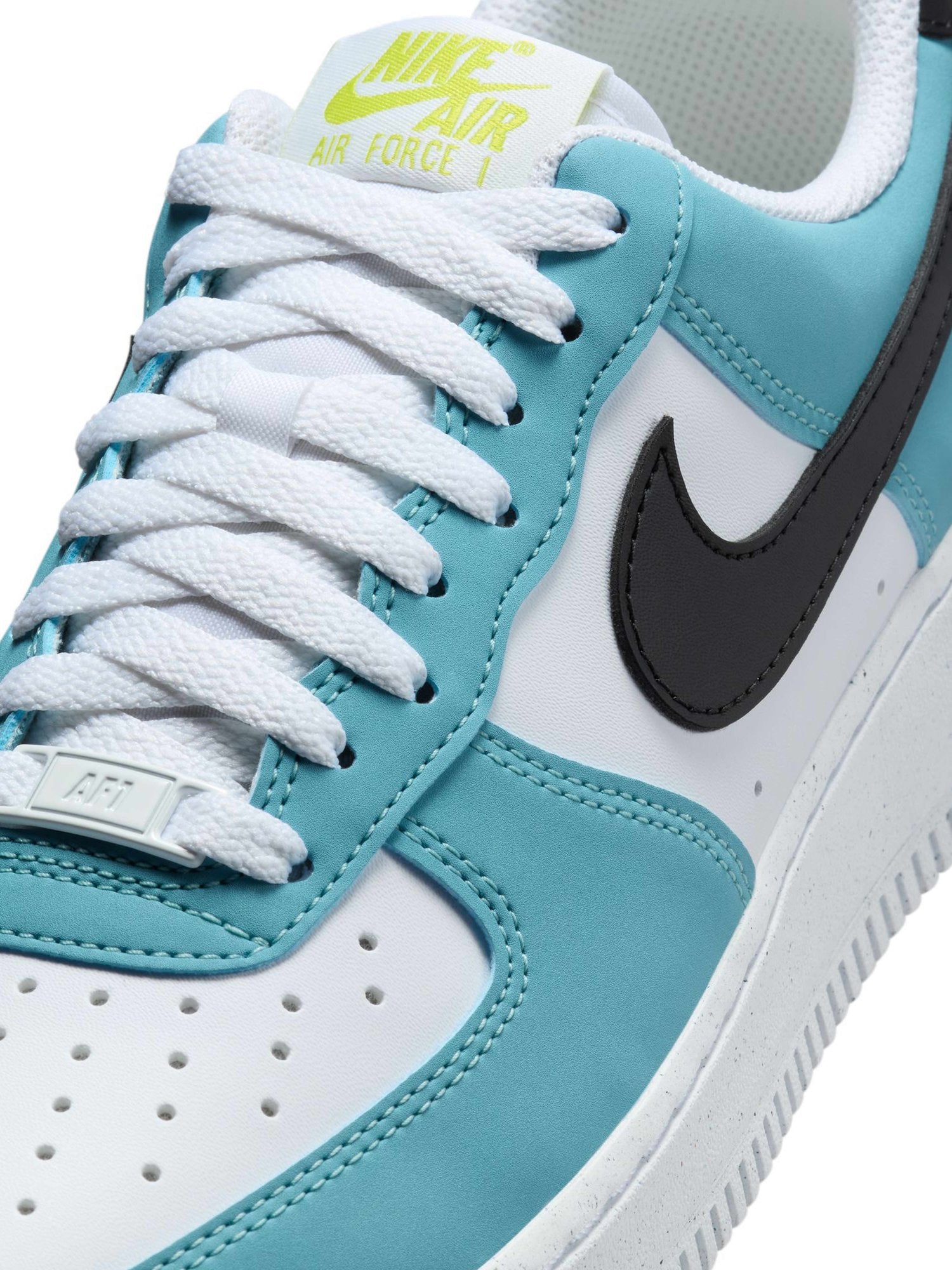 NIKE Обувки W AIR FORCE 1 07 NEXT NATURE