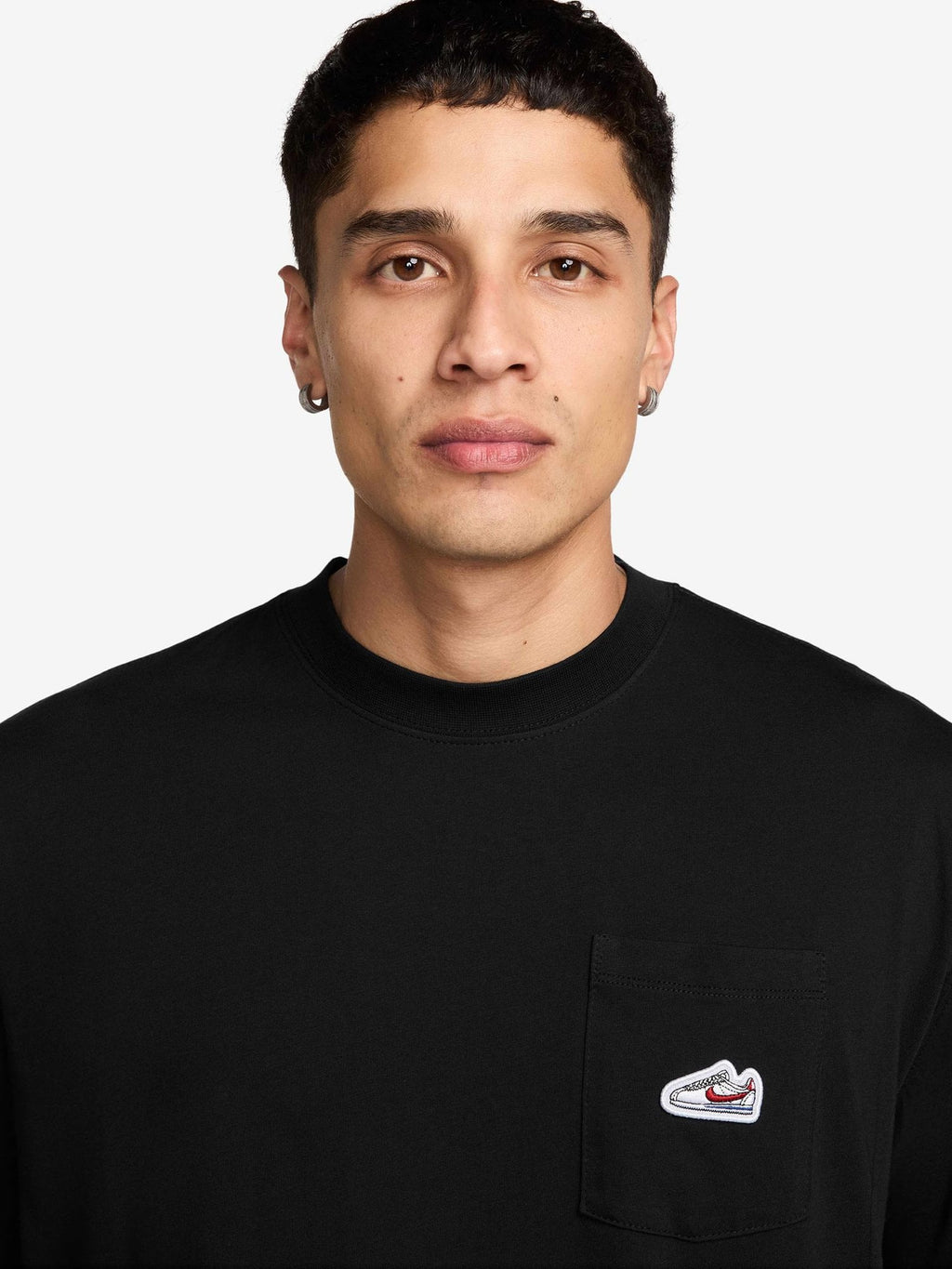 NIKE Тениска U NSW TEE M90 SNKR PTCH PKT 2