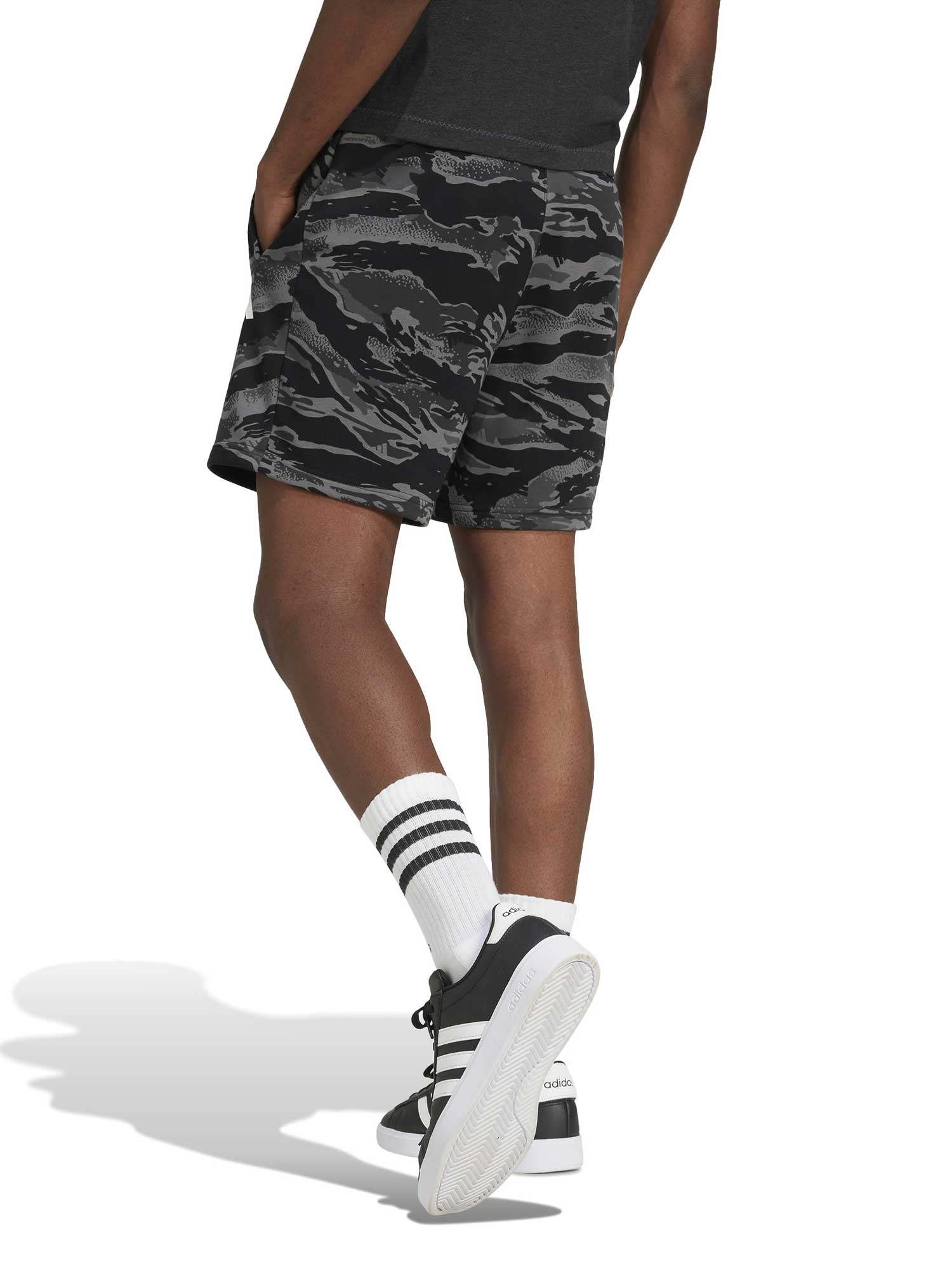 ADIDAS SPORTSWEAR Къси панталони Seasonal Essentials Camo Shorts