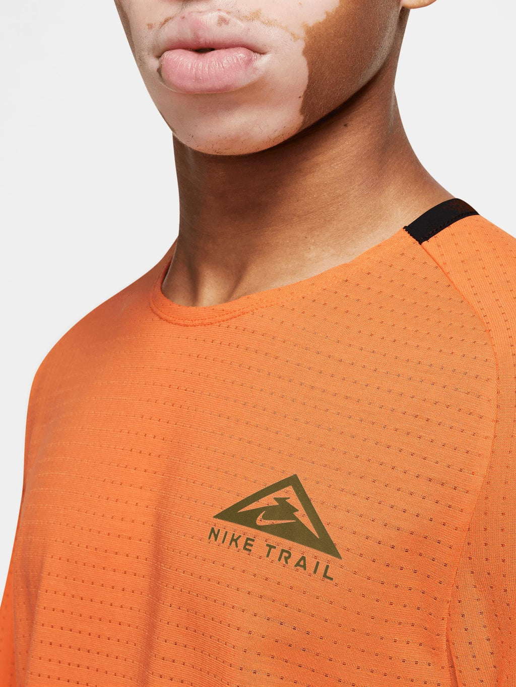 NIKE Тениска M NK DF SOLAR CHASE SS TOP