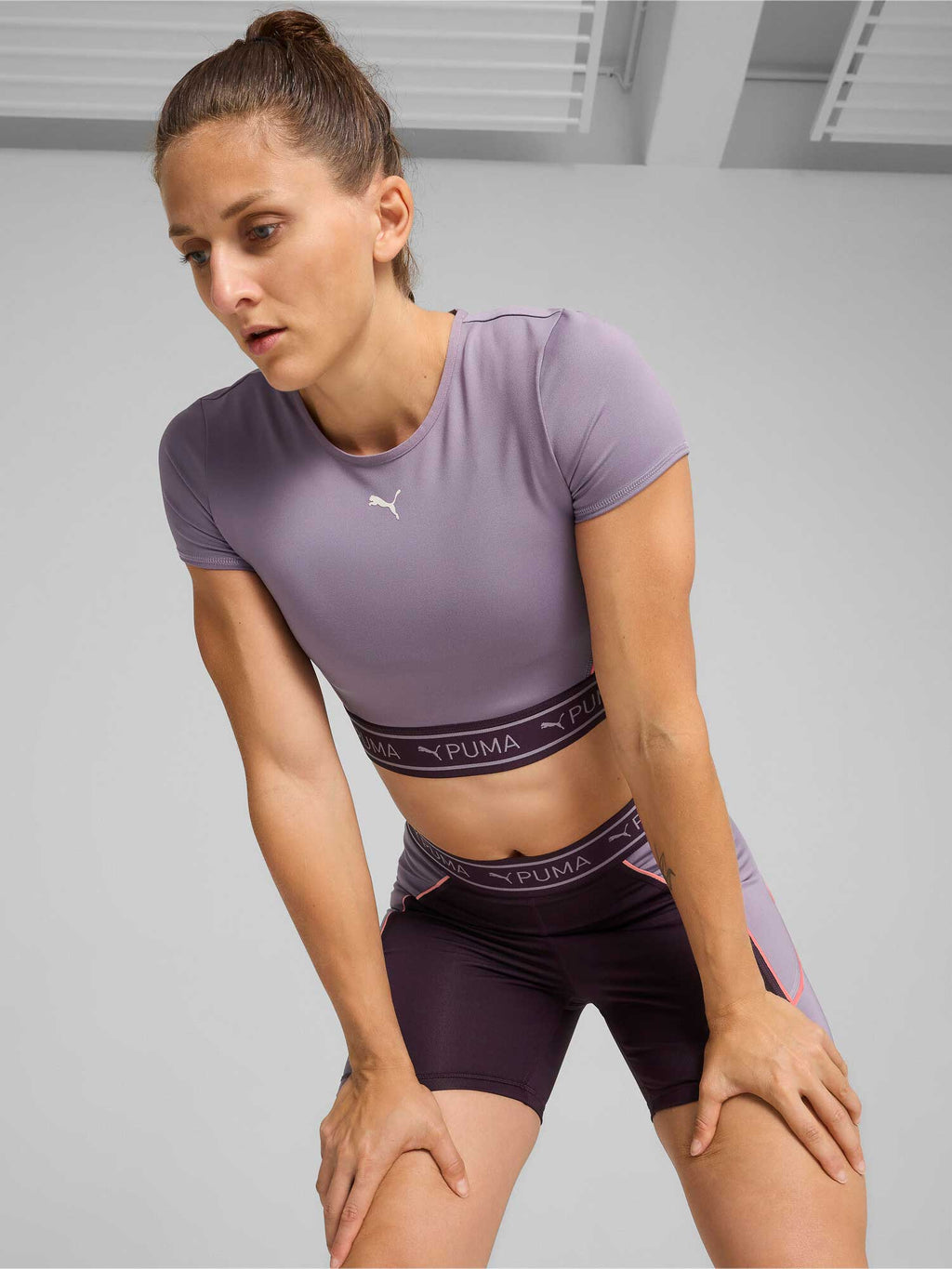 PUMA Тениска STRONG BABY TEE - SHORT