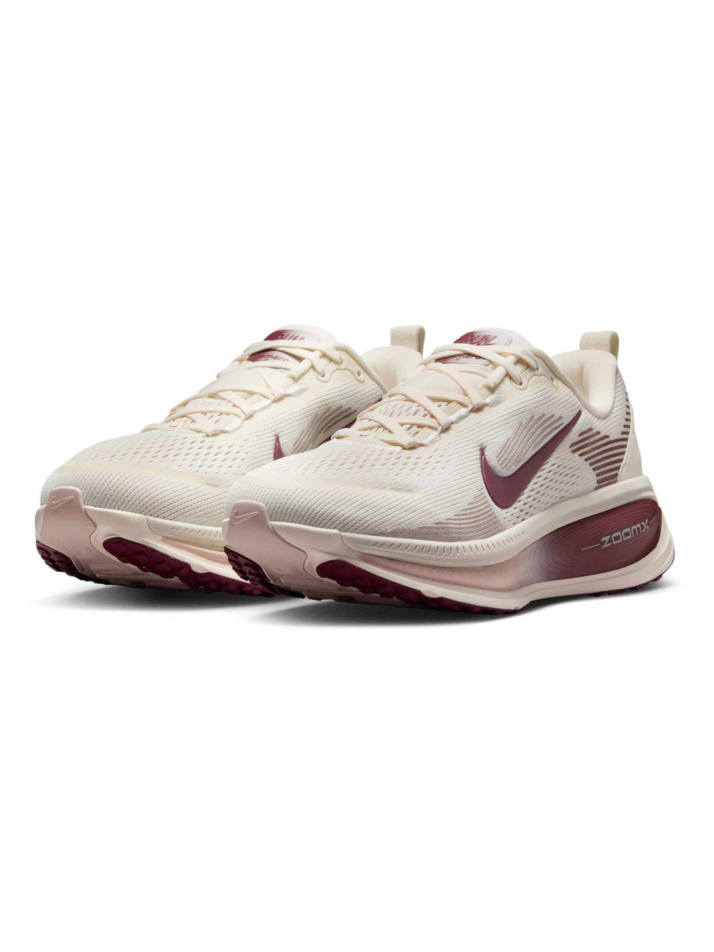 NIKE Обувки W VOMERO 18