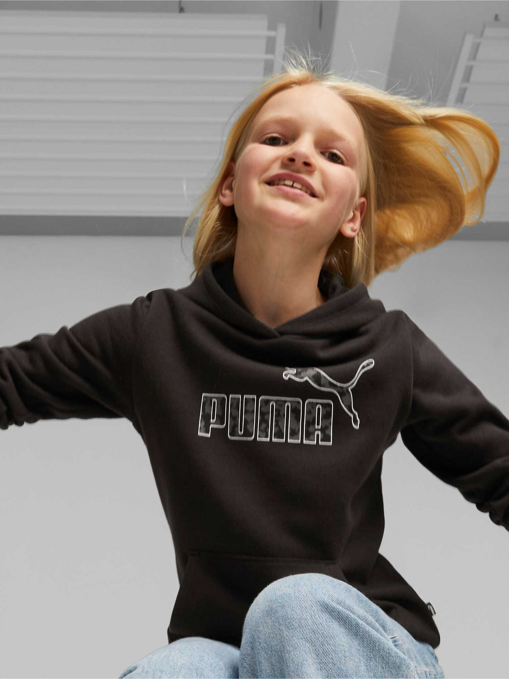 PUMA Суитшърт ESS+ ANIMAL Hoodie FL G