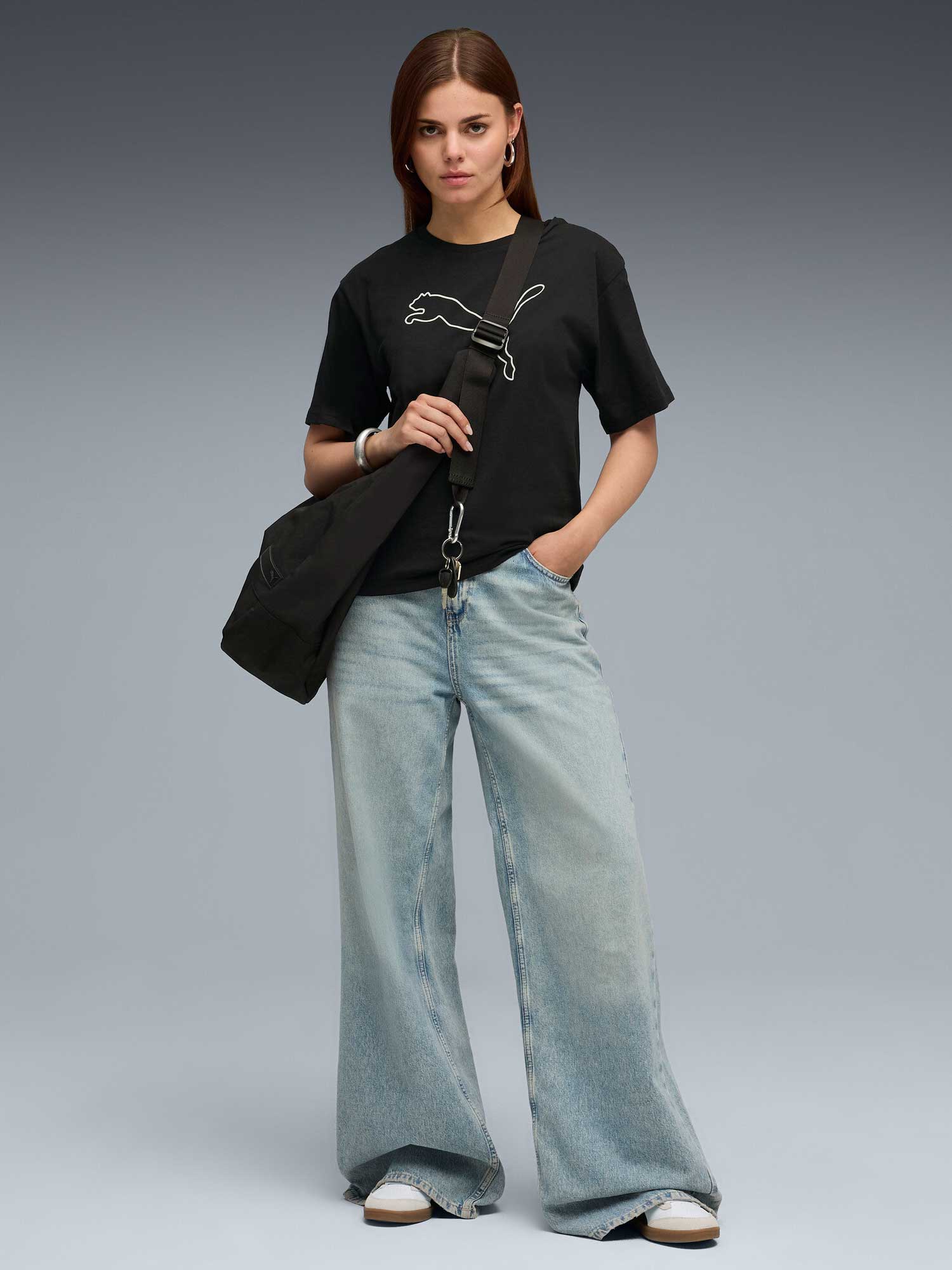 PUMA Тениска HER Relaxed Graphic Tee