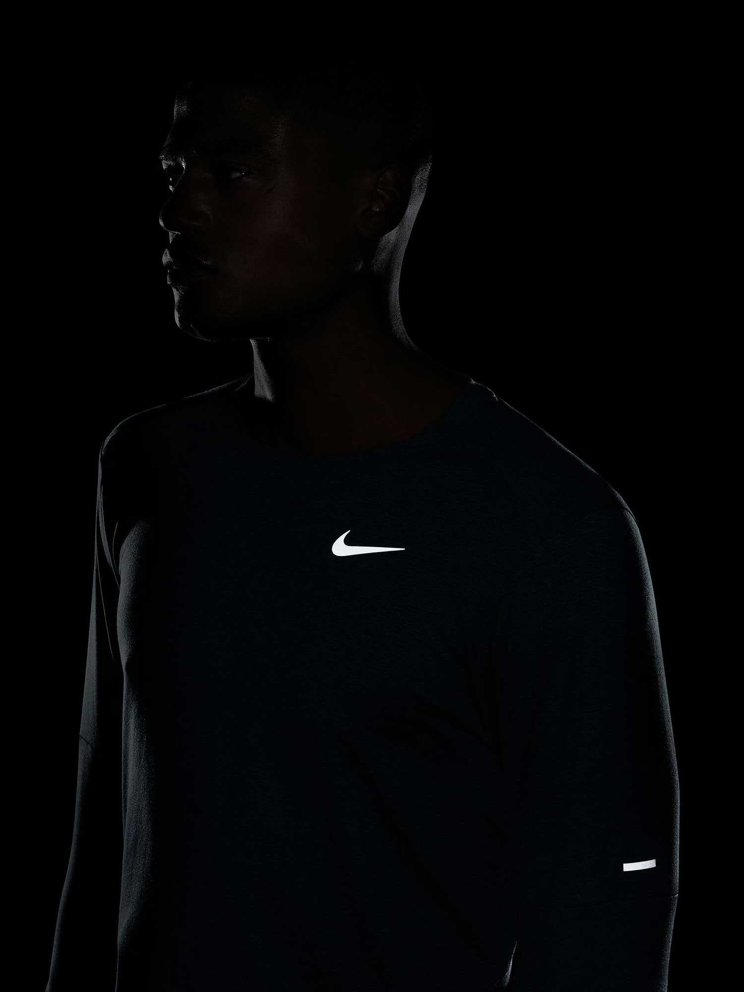 NIKE Блуза M NK DF ELMNT CREW