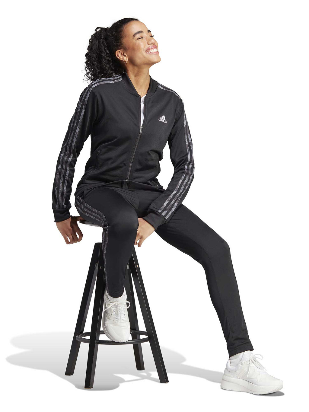 ADIDAS SPORTSWEAR Спортен екип Essentials 3-Stripes