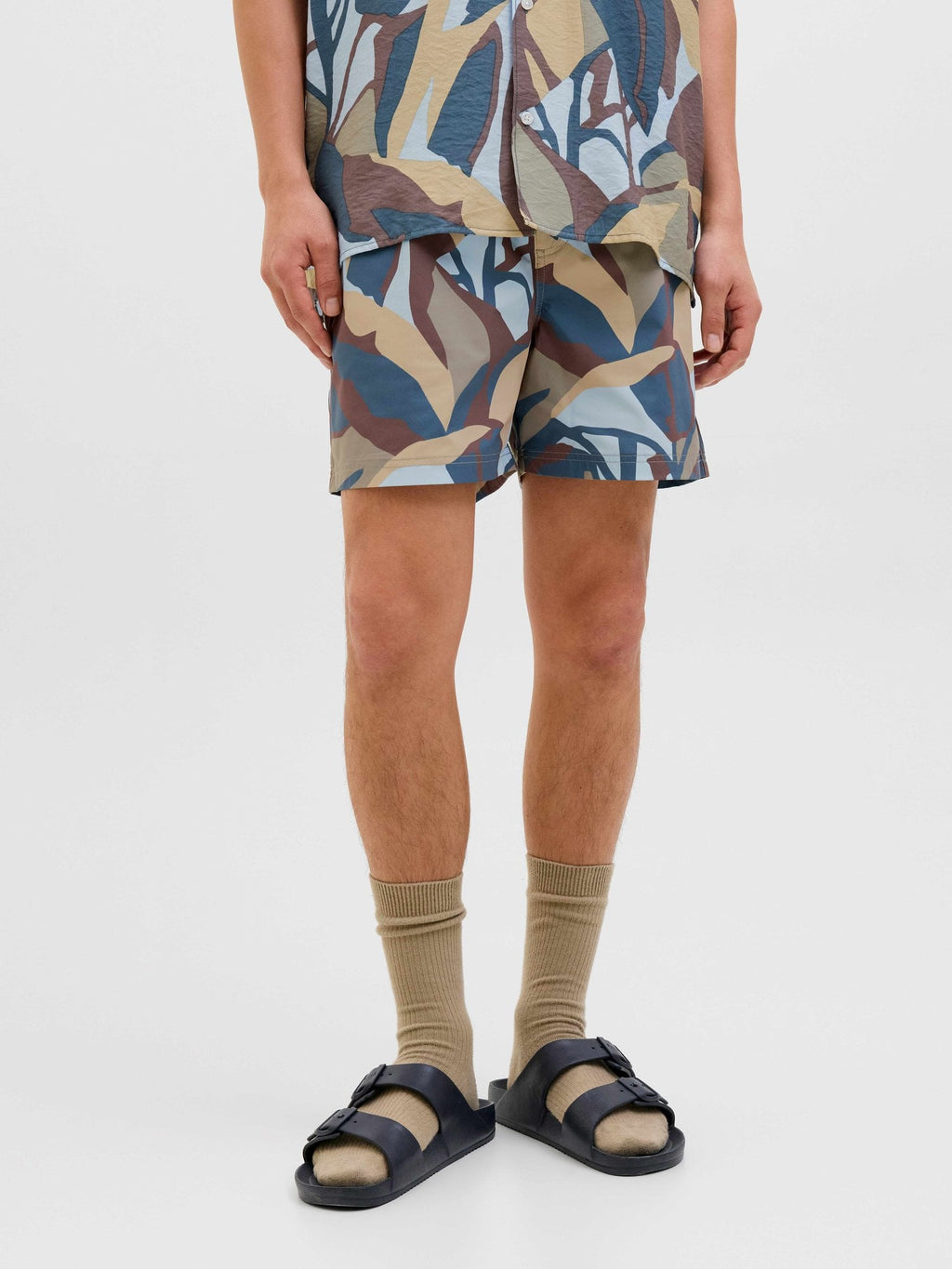 JACK & JONES Плувни шорти JPSTMAUI JJSWIM OCEAN DAYS AKM