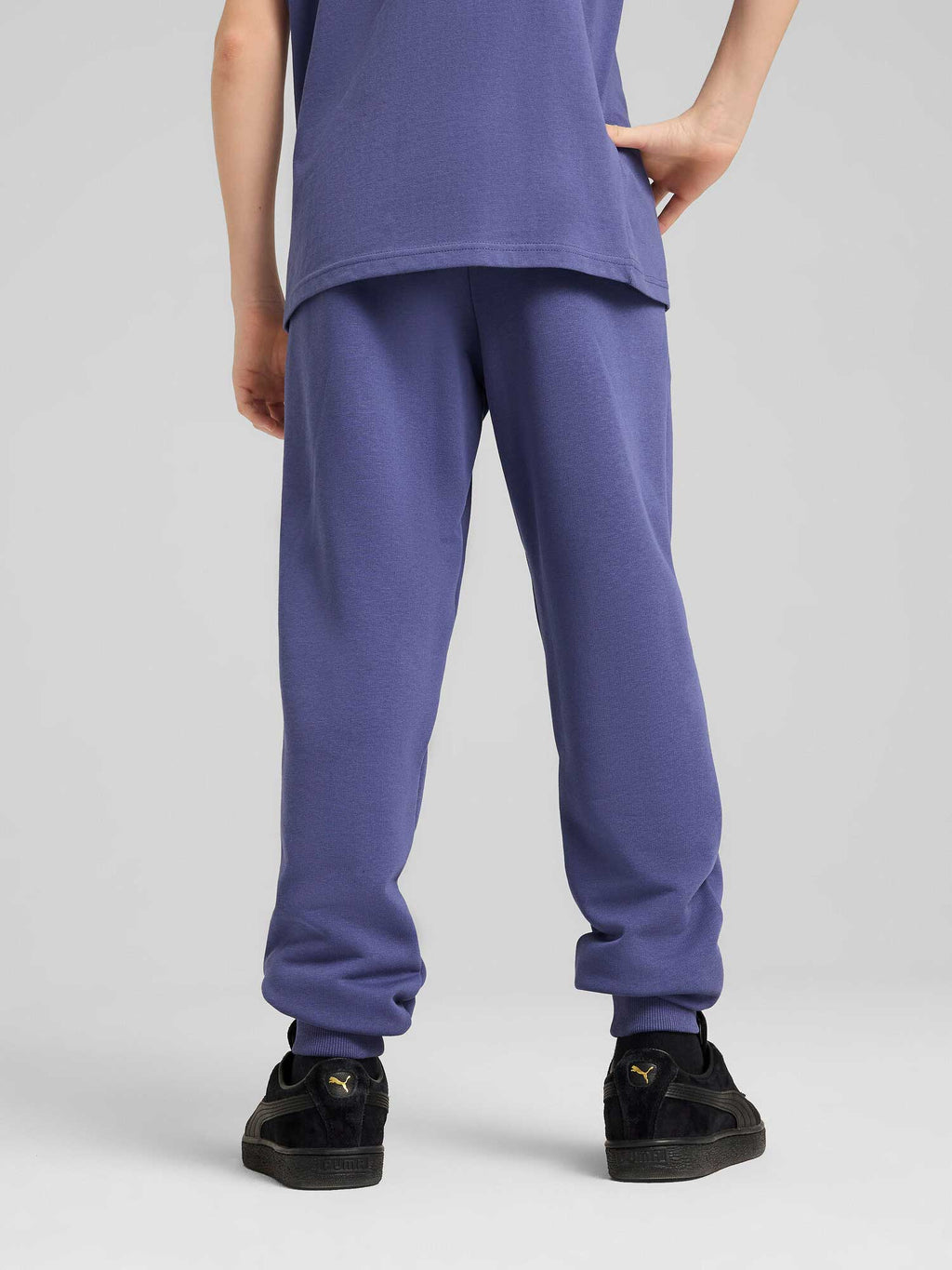 PUMA Спортно долнище ESS CAMO Sweatpants TR B