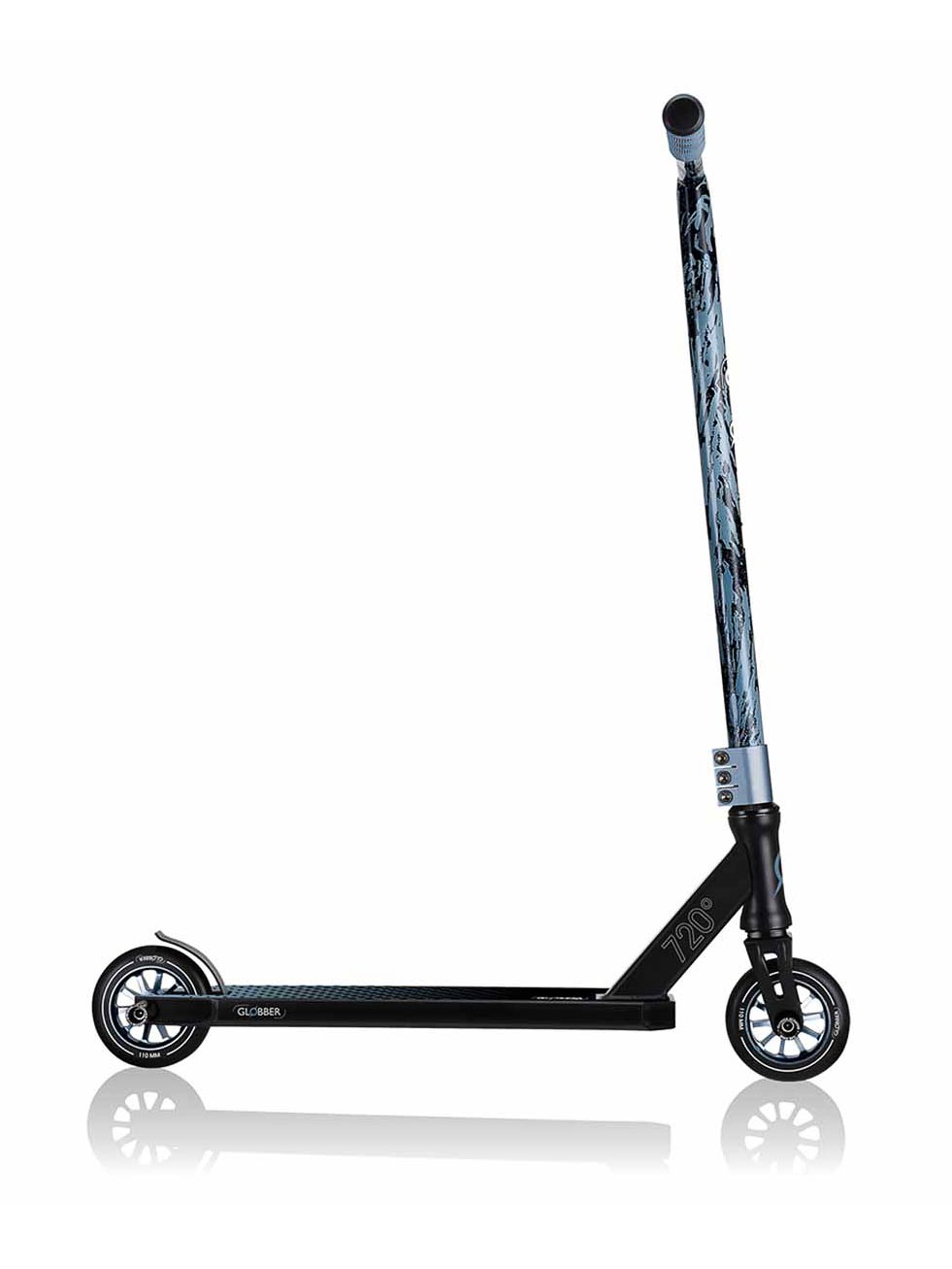 GLOBBER Тротинетка за фрийстайл и скачане GS 720