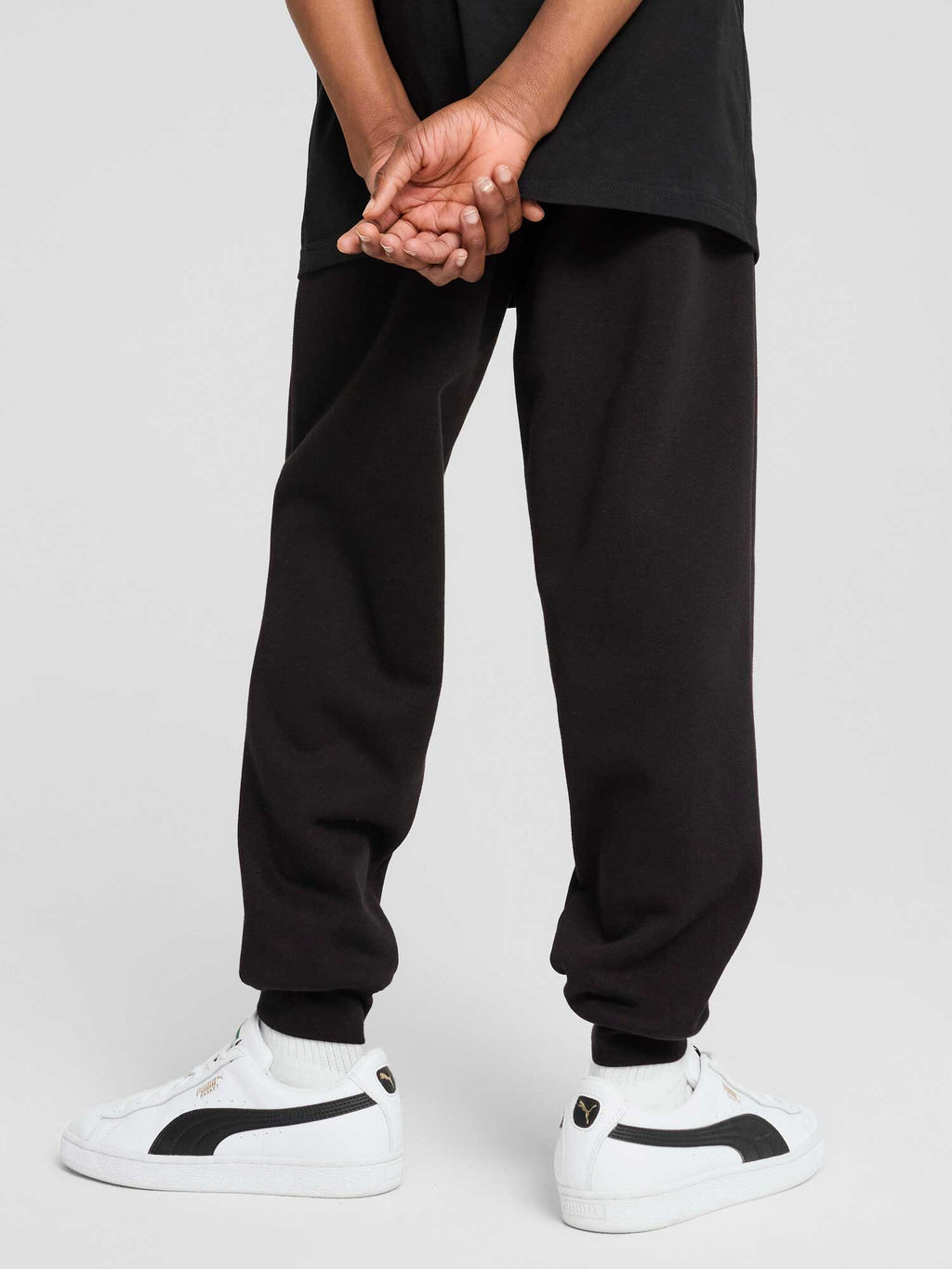 PUMA Спортно долнище ESS No. 1 Logo Sweatpants FL B
