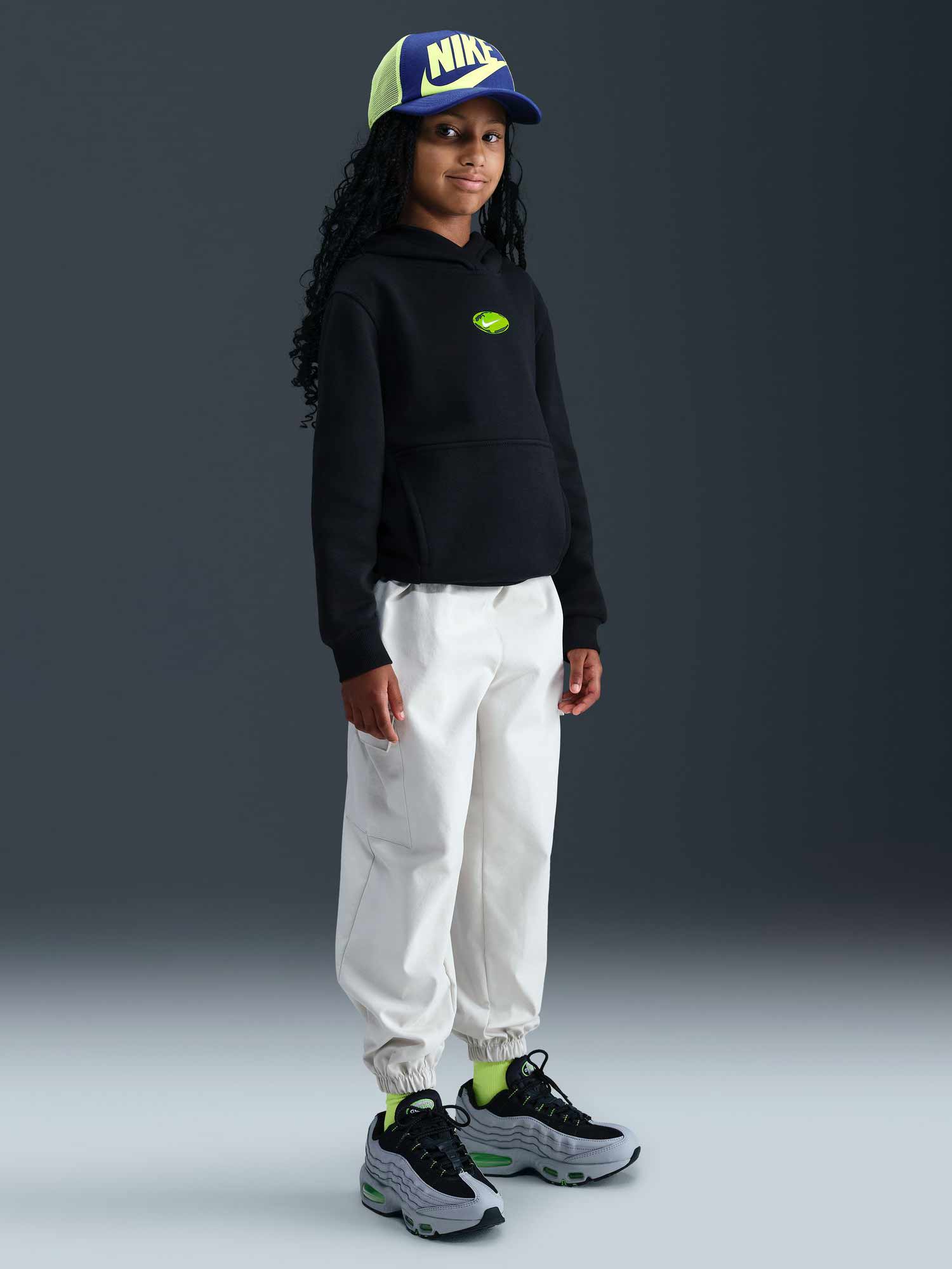 NIKE Суитшърт K NSW CLUB FLC HDY OC