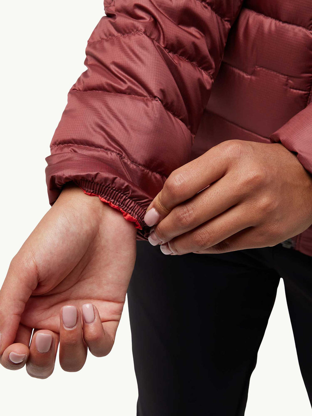 JACK WOLFSKIN Яке PASSAMANI DOWN HOODY W RDS