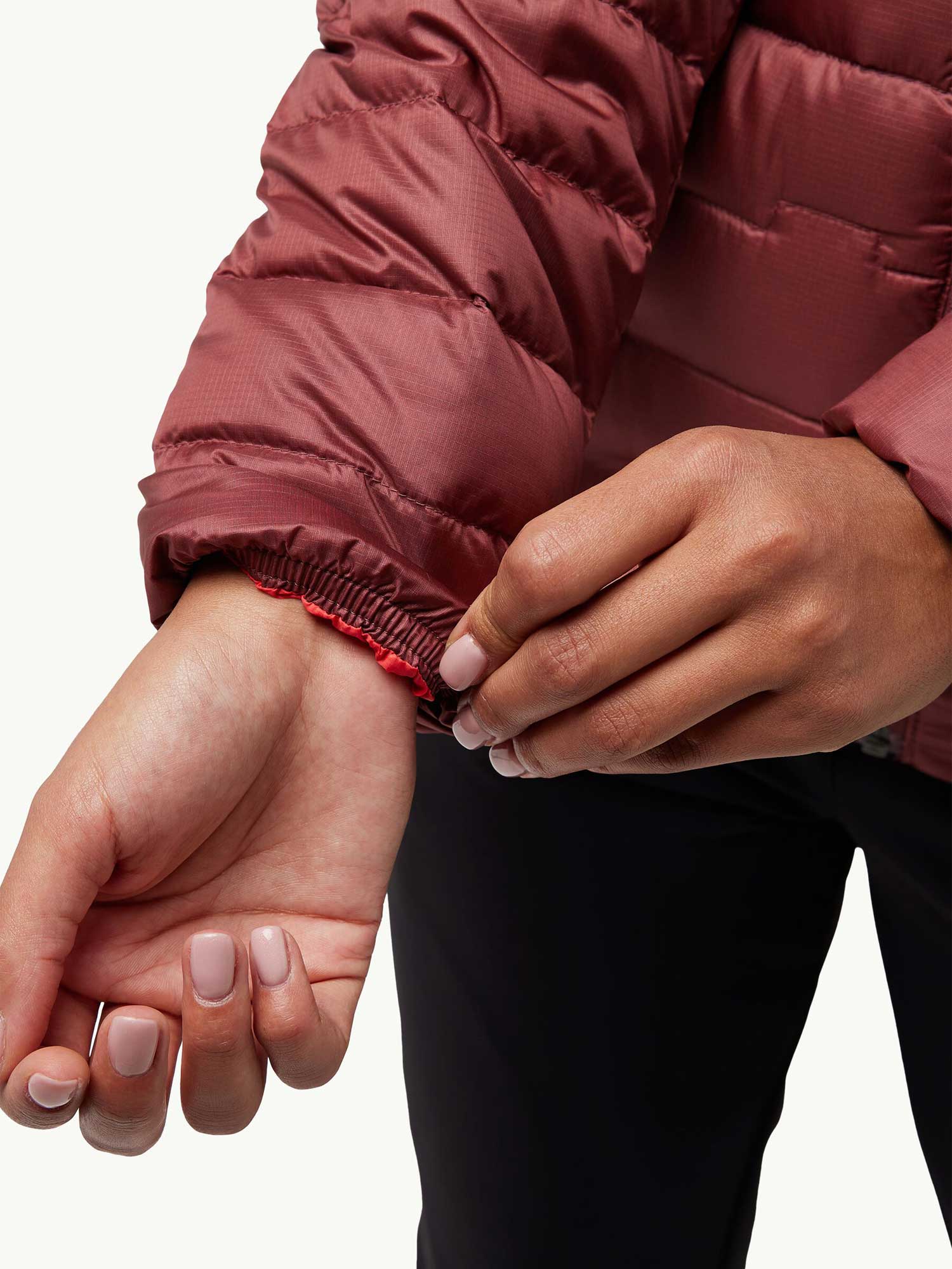 JACK WOLFSKIN Яке PASSAMANI DOWN HOODY W RDS