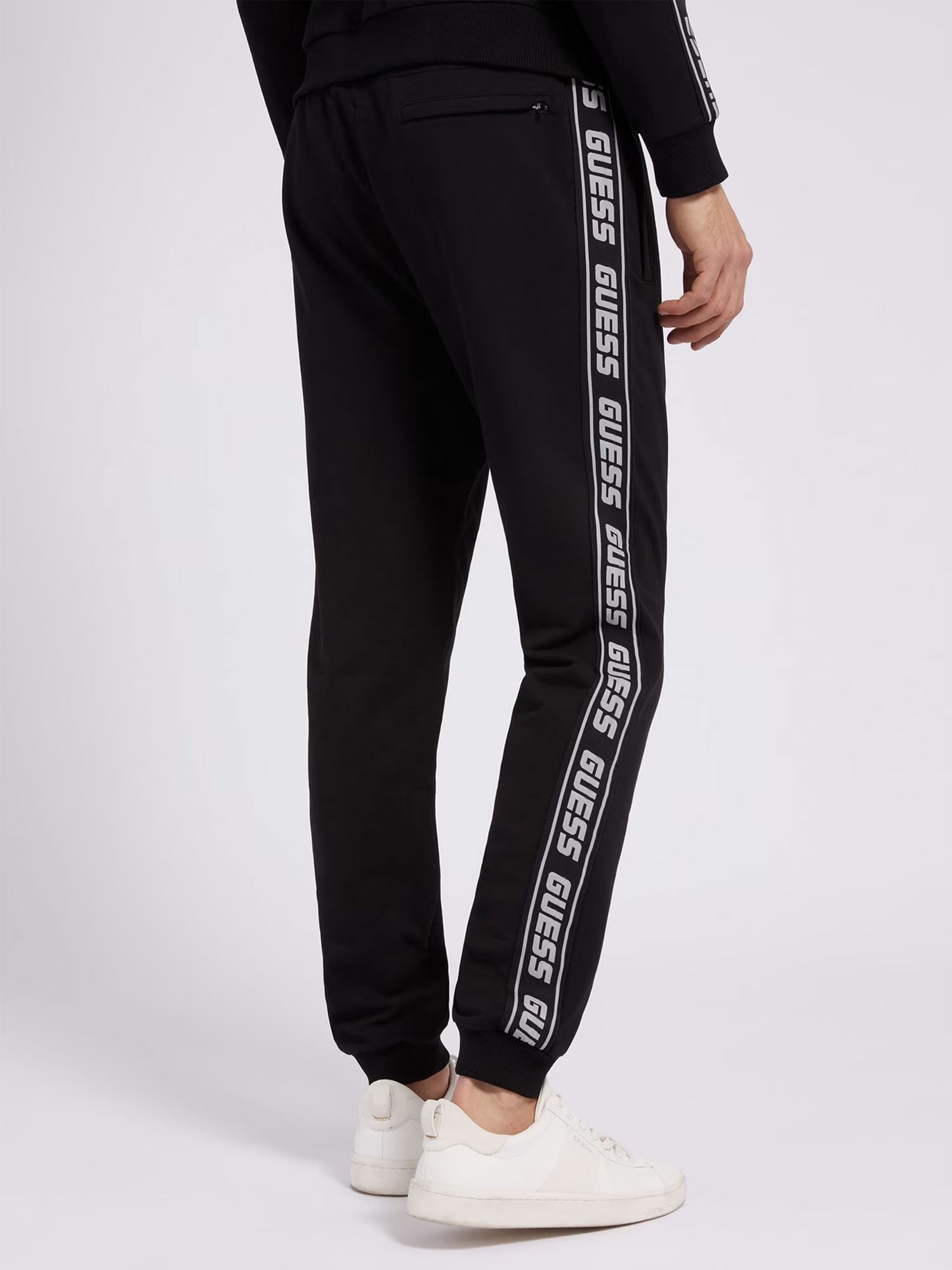 GUESS Спортно долнище NEW ARLO LONG PANT