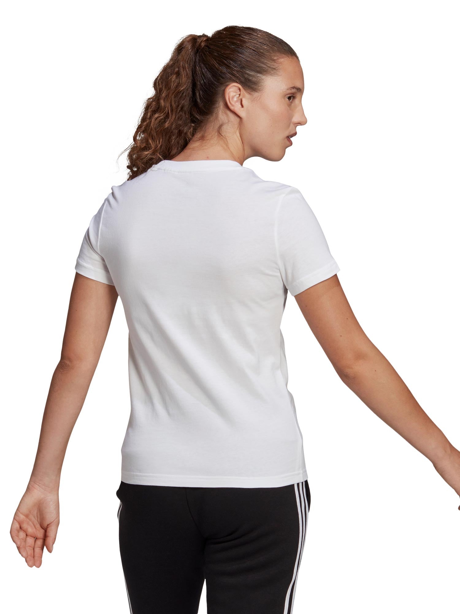ADIDAS SPORTSWEAR Тениска LOUNGEWEAR Essentials Slim Logo