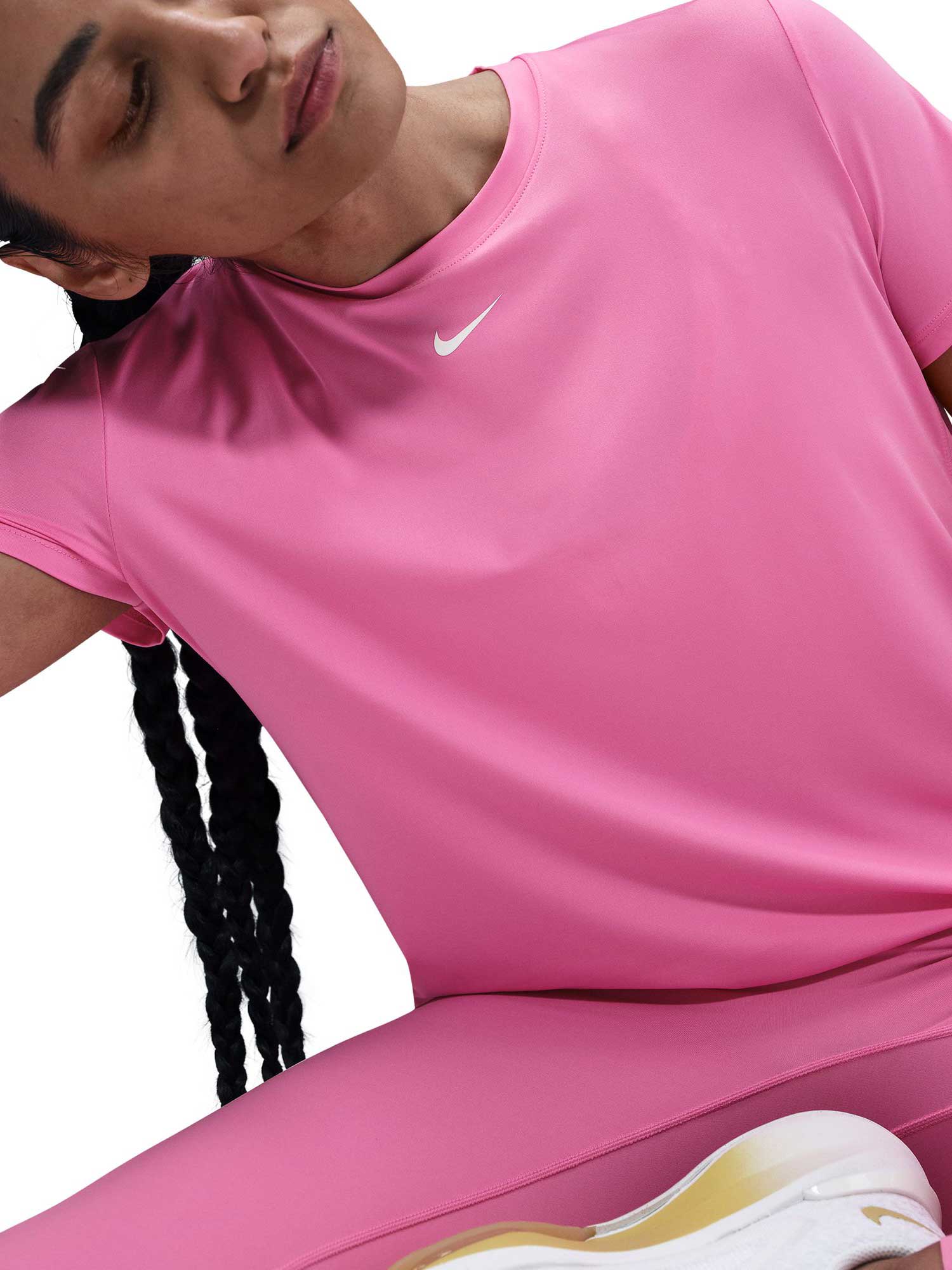 NIKE Тениска W NK ONE CLASSIC DF SS TOP WT