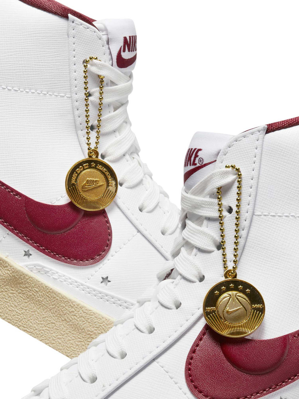 NIKE Обувки W BLAZER MID 77 SE