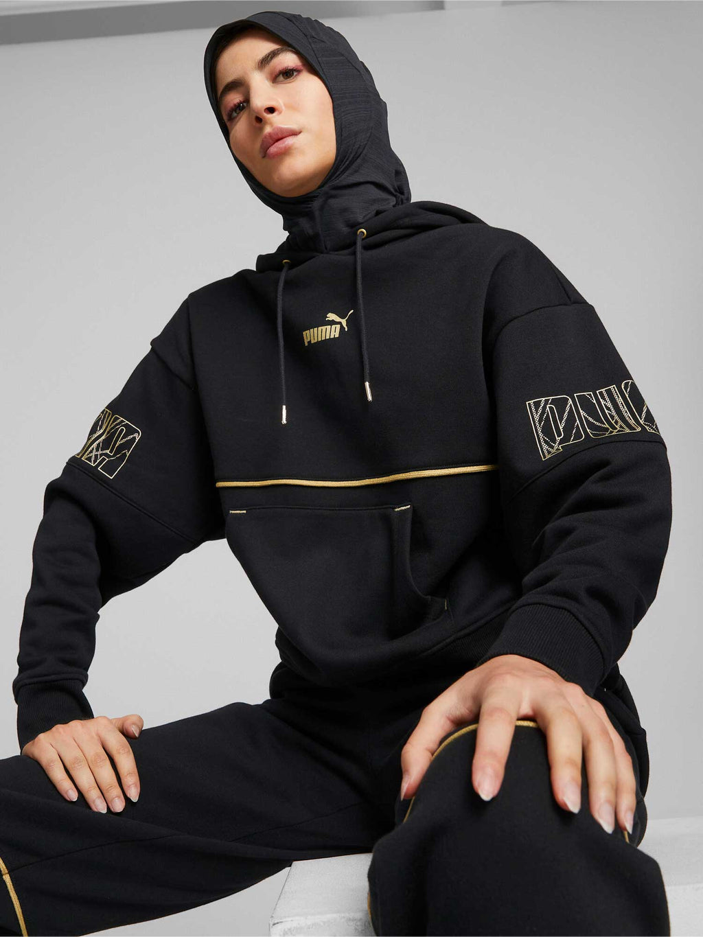 PUMA Суитшърт Power Deco Glam