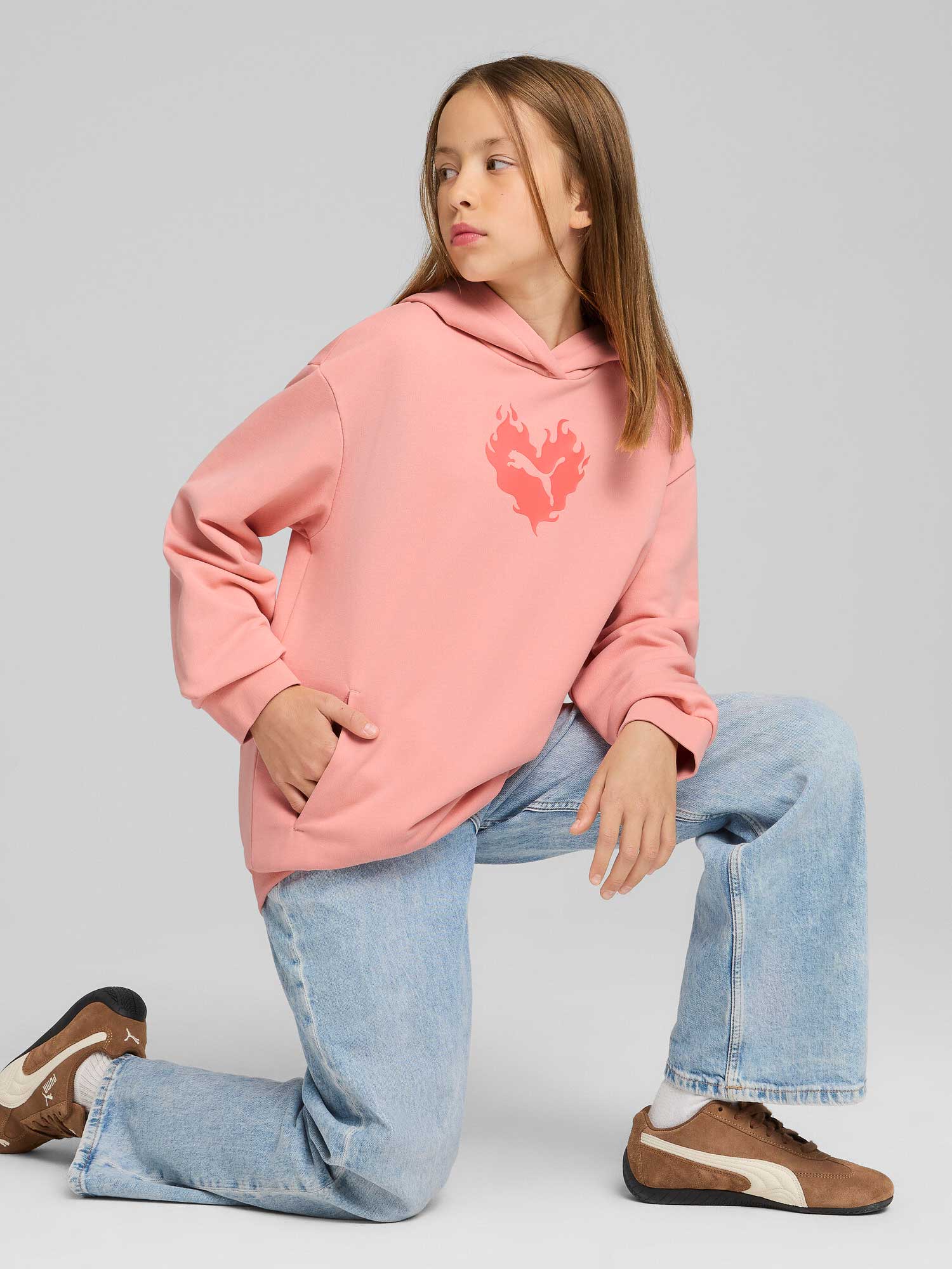 PUMA Суитшърт ESS FLAMING LOVE Hoodie TR G