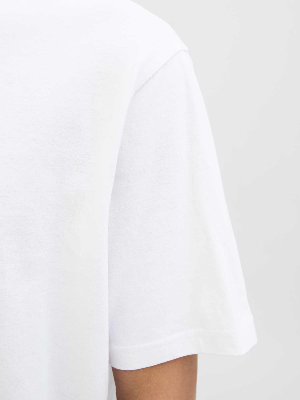 JACK & JONES Тениска JJHAYATO TEE SS CREW NECK BTS LN