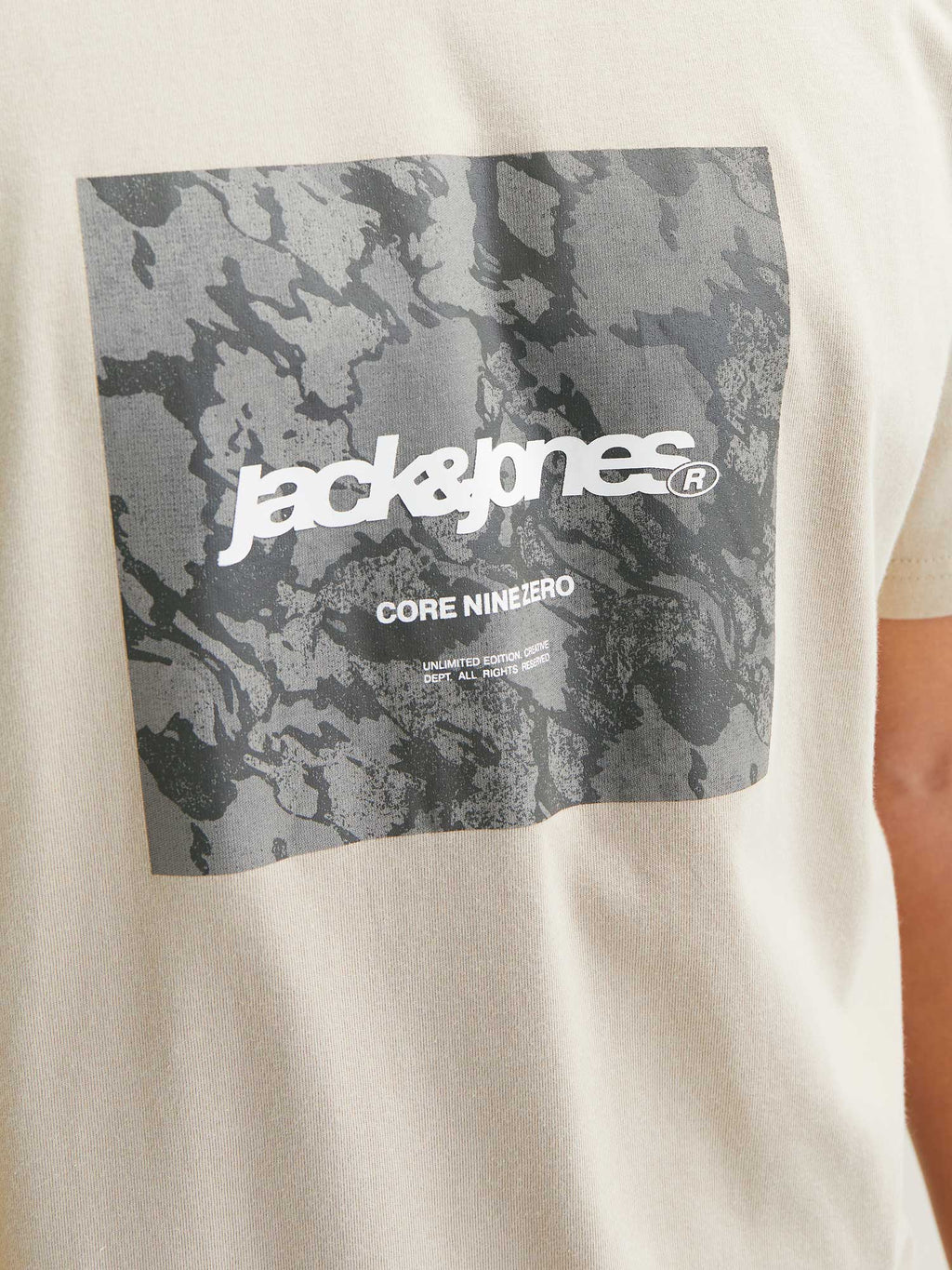 JACK & JONES Тениска JCOTARMAC CAMO FRONT TEE SS CREW NECK LN