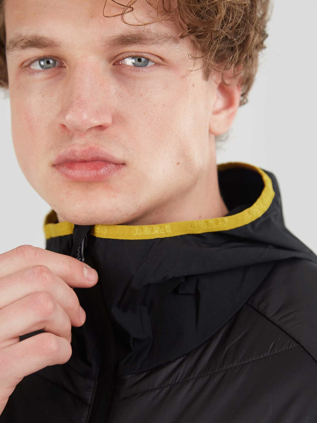 FUNDANGO Яке Gaara Hybrid Softshell