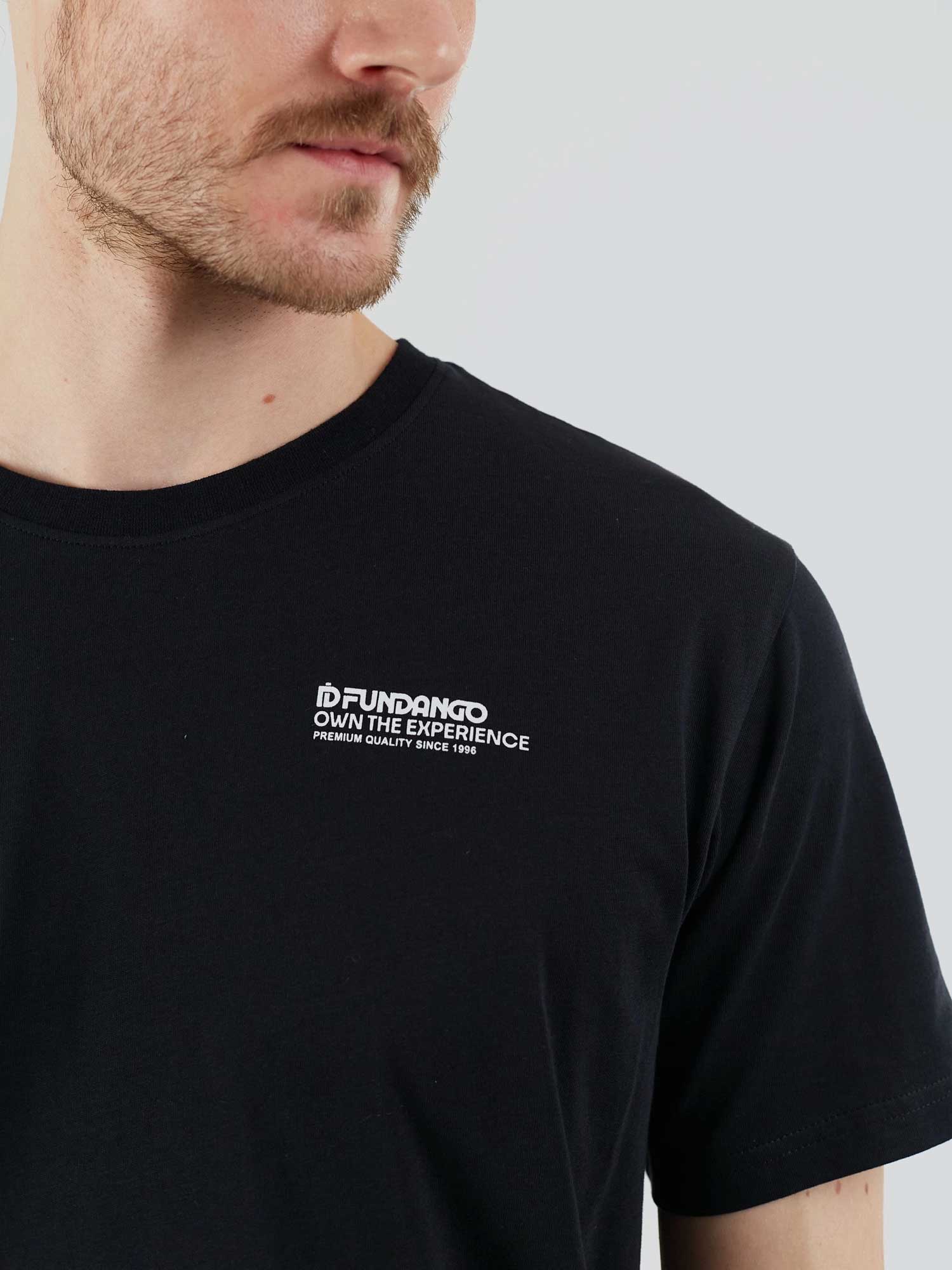 FUNDANGO Тениска Compass Graphic-T