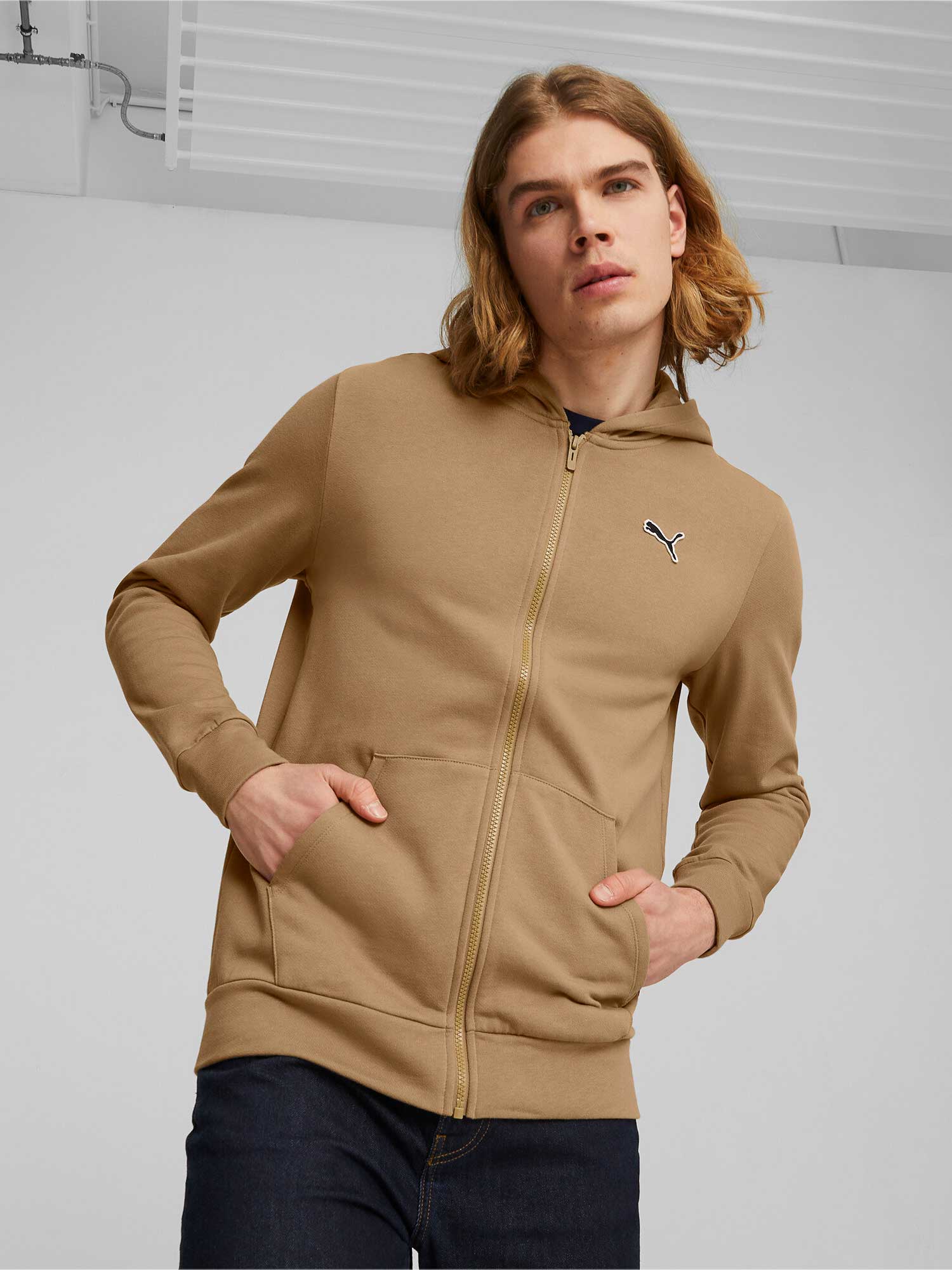 PUMA Суитшърт BETTER ESSENTIALS FL