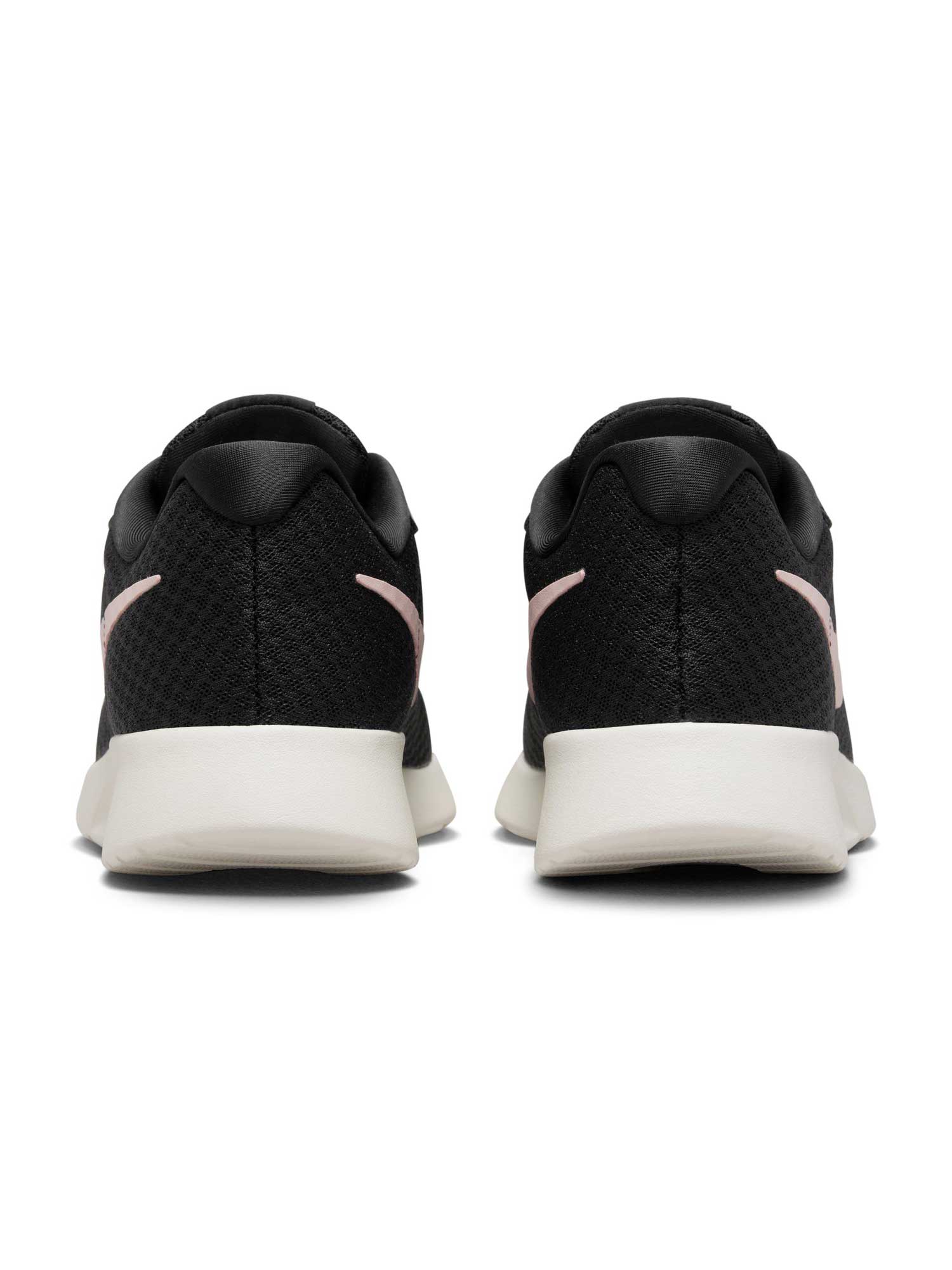 NIKE Обувки WMNS TANJUN FLYEASE