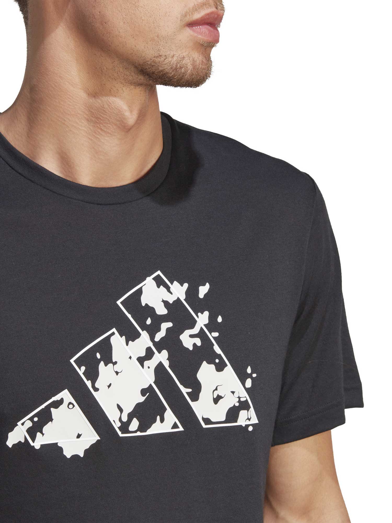 ADIDAS PERFORMANCE Тениска Train Essentials Seasonal Training Graphic