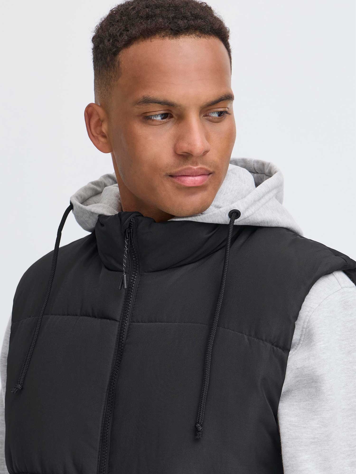 BLEND Елек BHELWIN vest w. jersey hood