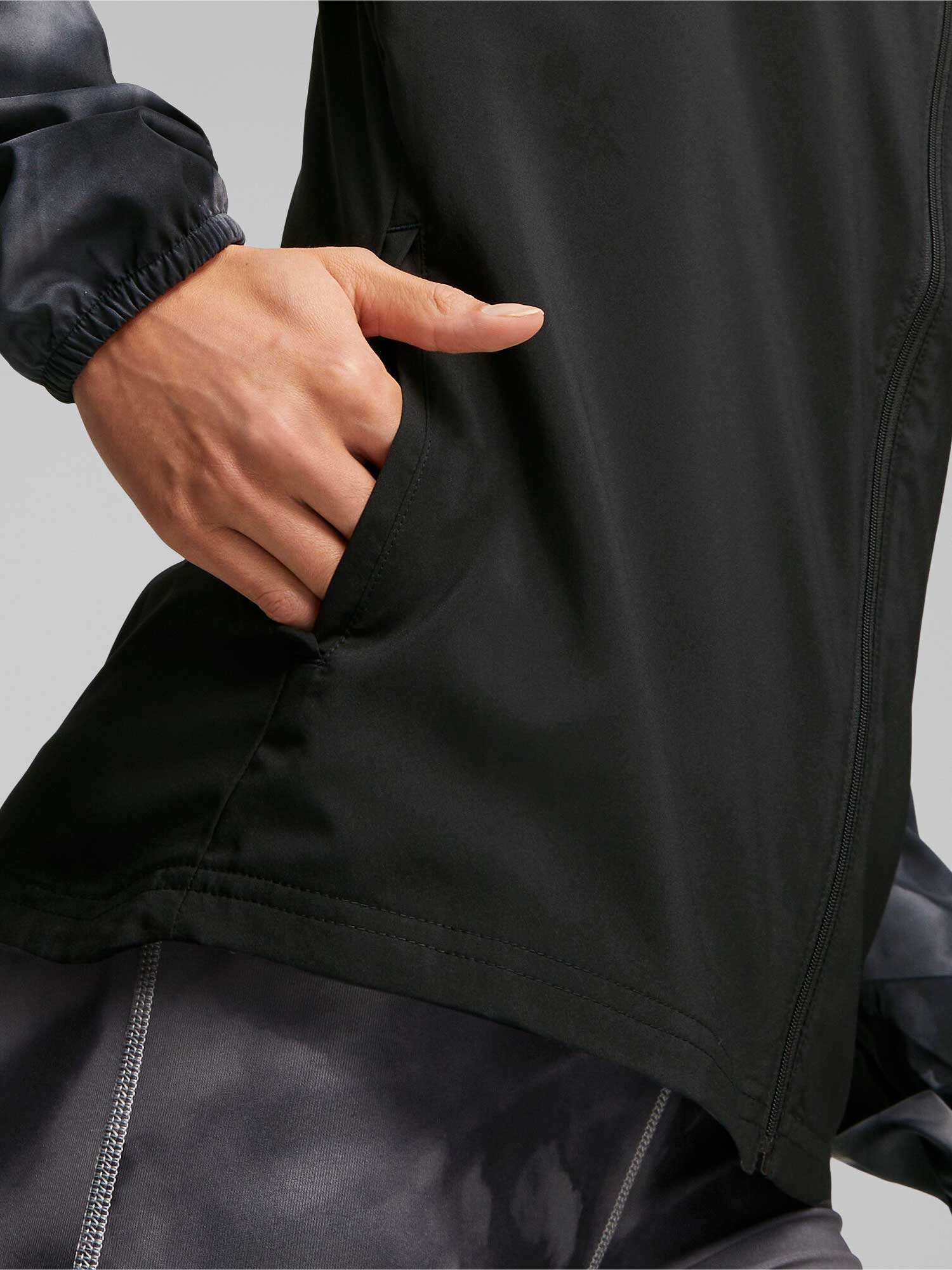 PUMA Яке RUN FAVORITE AOP WOVEN JACKET W