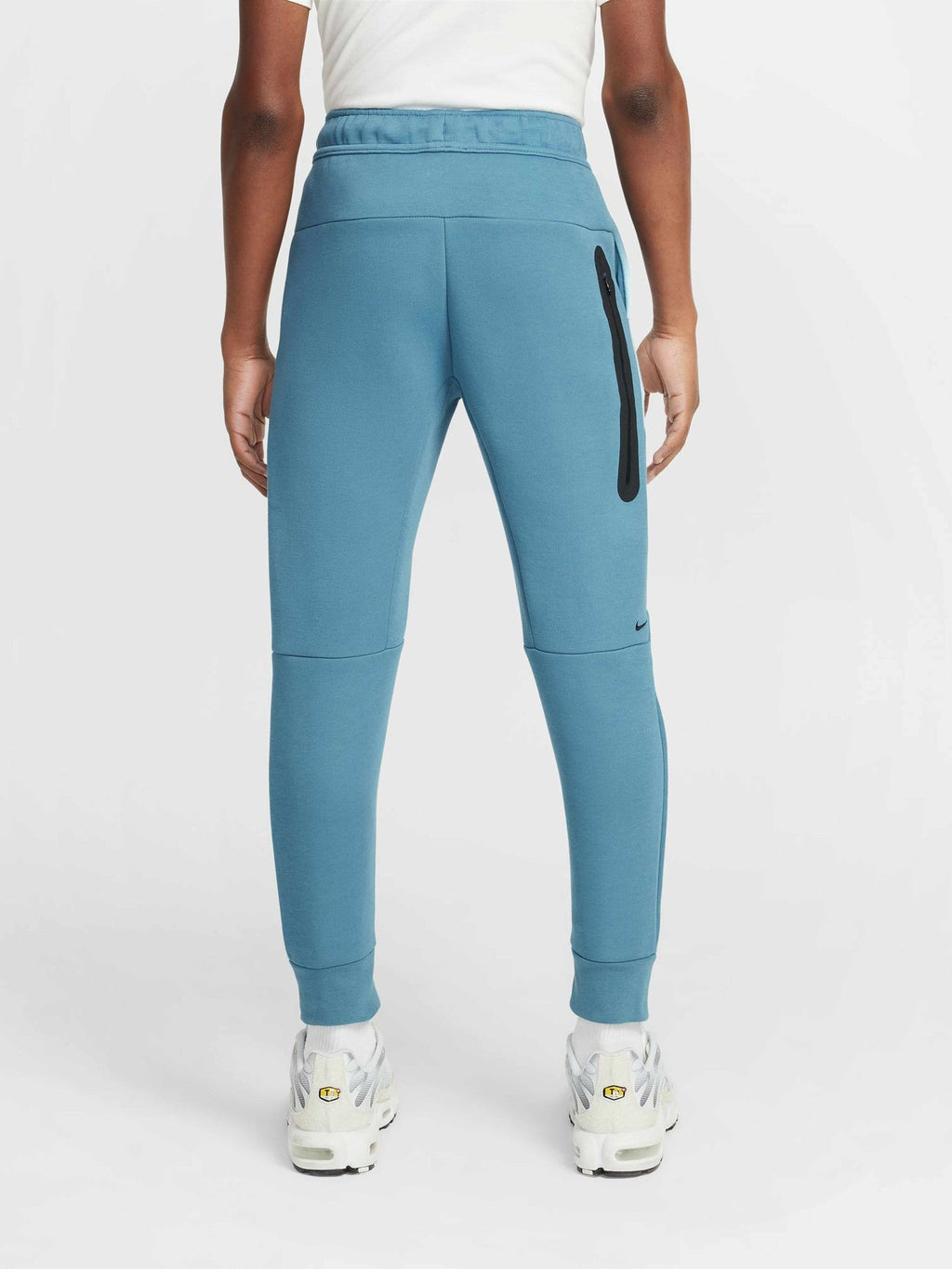 NIKE Спортно долнище B NSW TCH FLC JGGR - PD