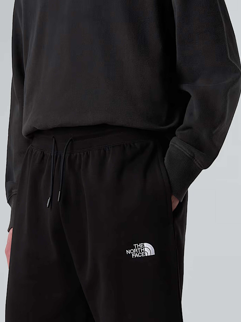 THE NORTH FACE Къси панталони M ESSENTIAL RELAXED SHORT
